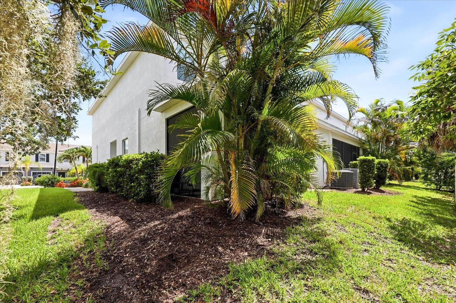 Townhouse at 6453 BAYTOWN DR, SARASOTA, photo 27 of 33