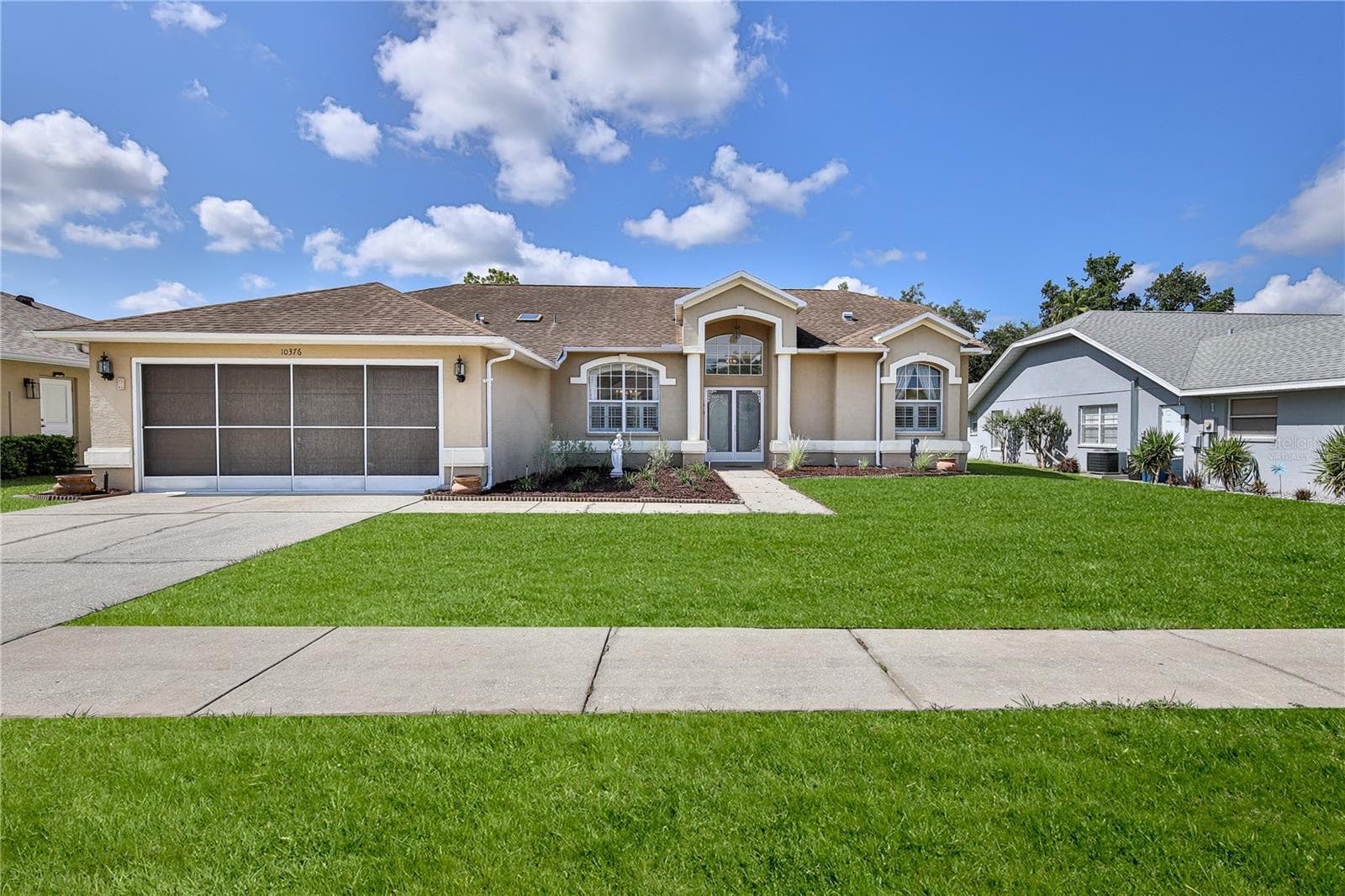 virtually staged - 10376 HENDERSON ST, SPRING HILL
