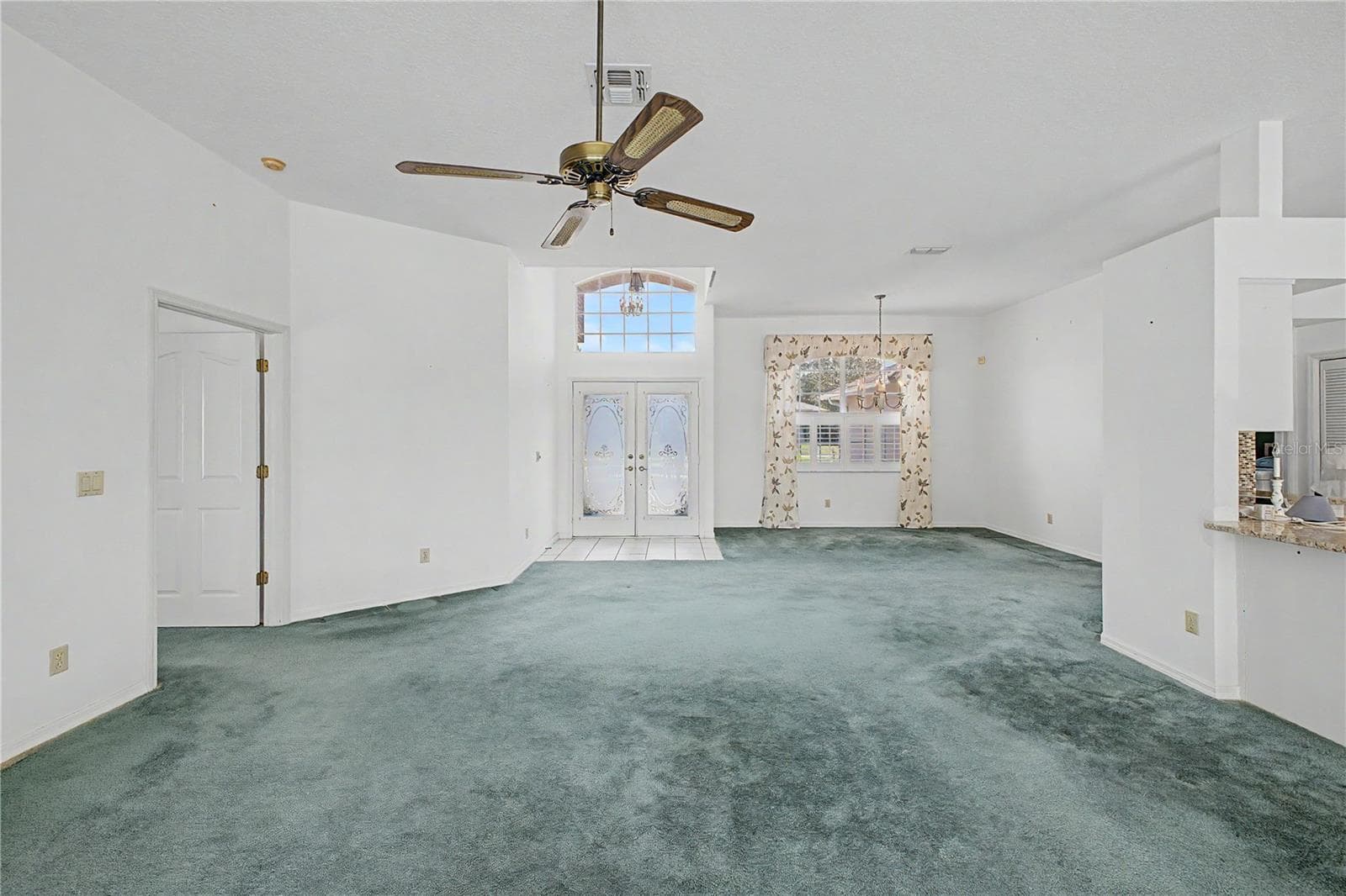 Single Family Residence at 10376 HENDERSON ST, SPRING HILL, photo 9 of 56