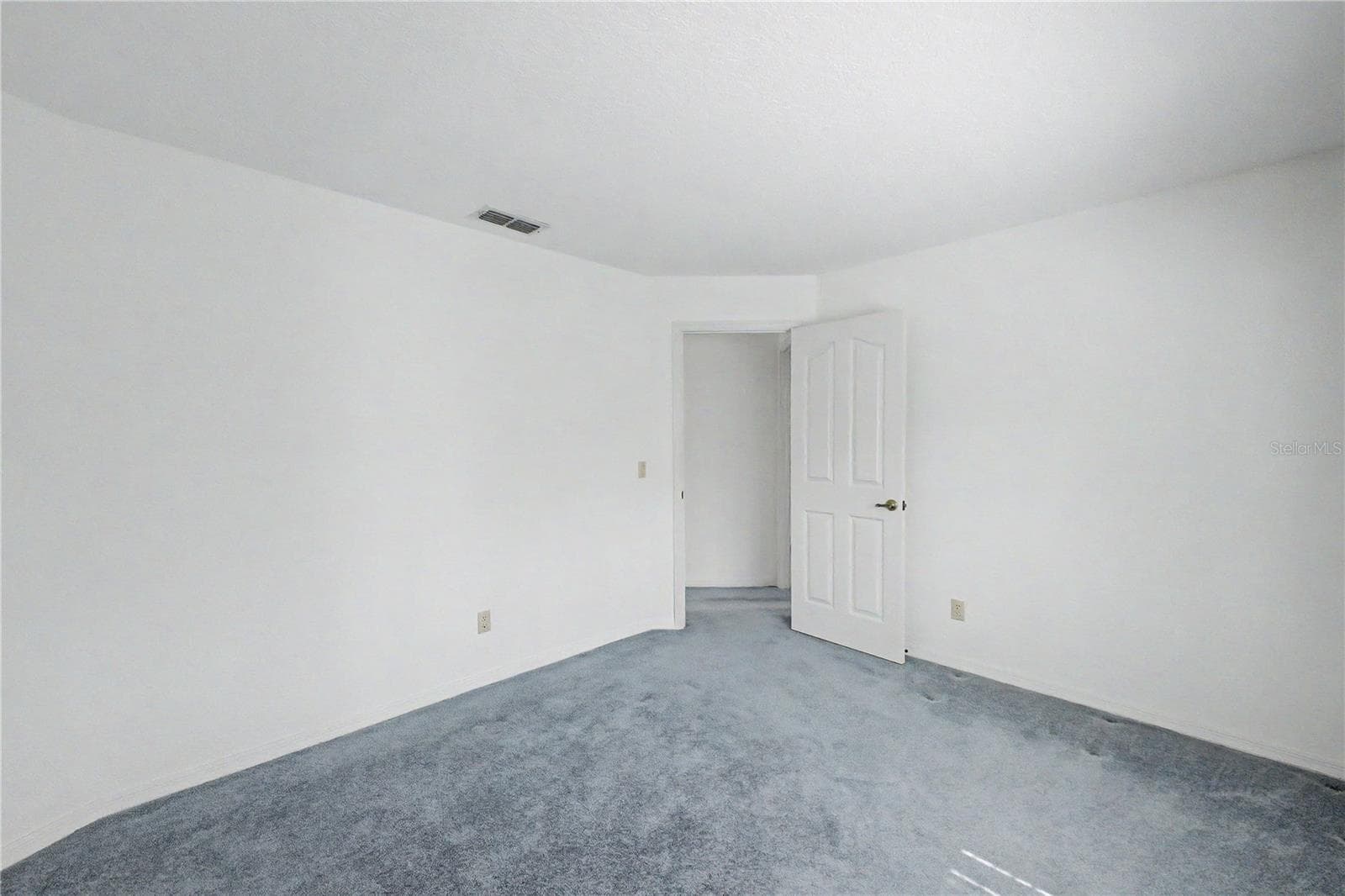 Single Family Residence at 10376 HENDERSON ST, SPRING HILL, photo 34 of 56
