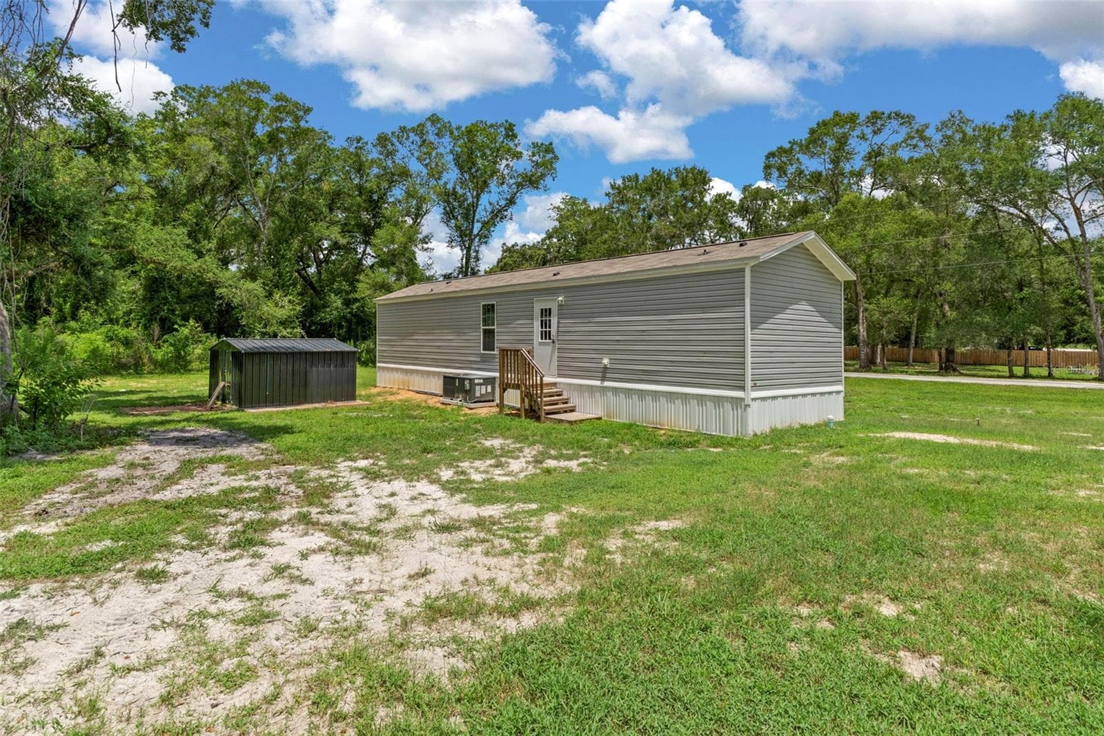 Manufactured Home at 4363 CR 690, WEBSTER, photo 27 of 37