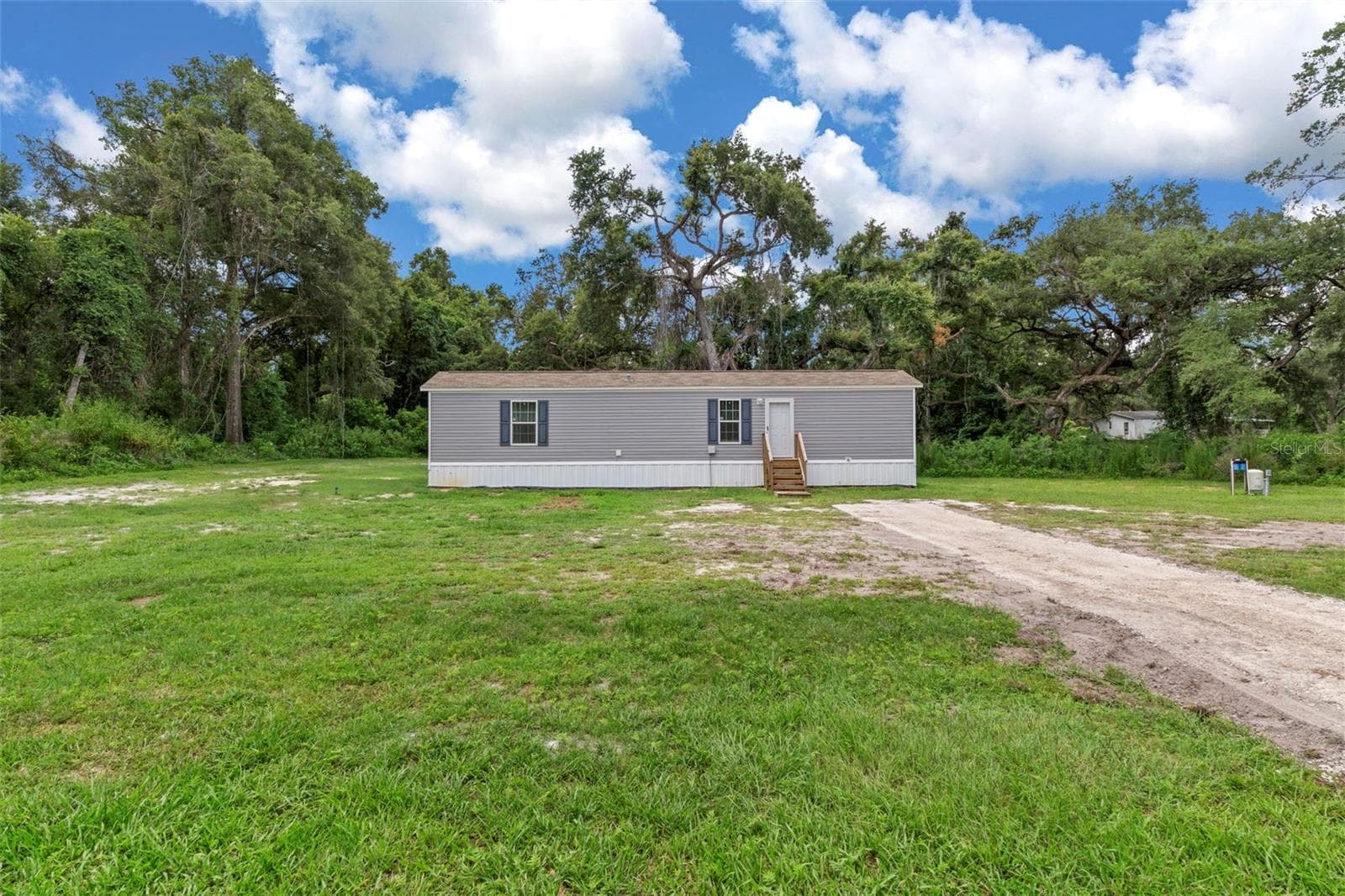 Manufactured Home at 4363 CR 690, WEBSTER, photo 29 of 37