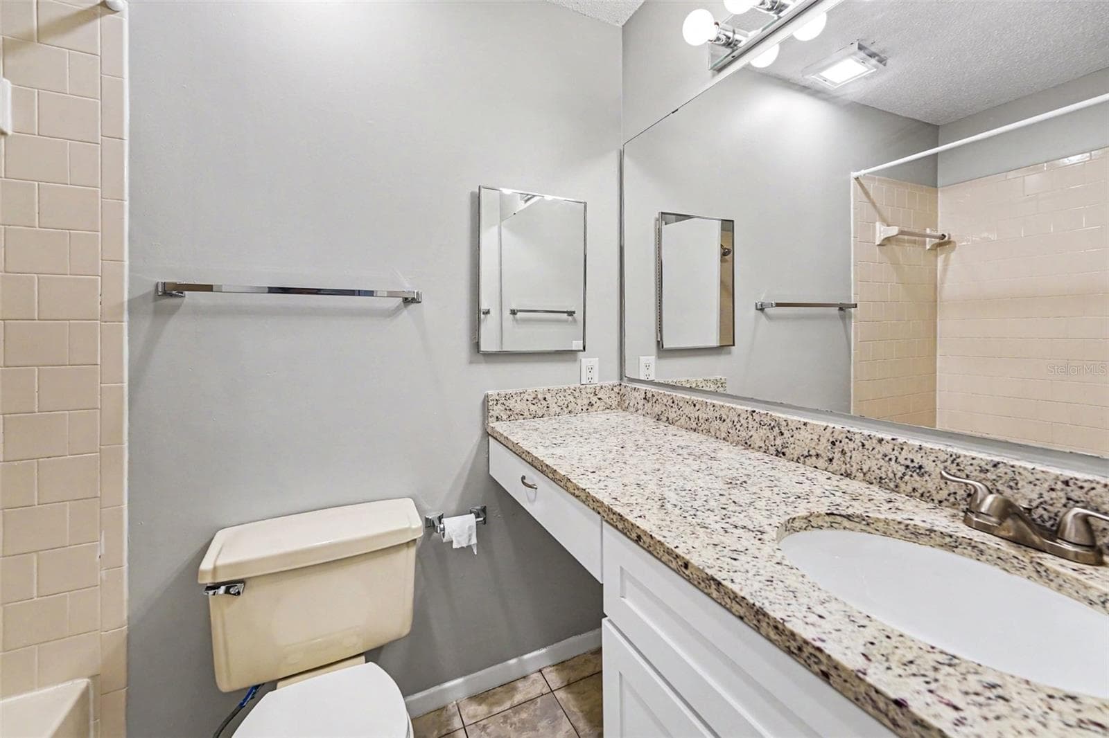 Single Family Residence at 8739 OSAGE DR, TAMPA, photo 17 of 19