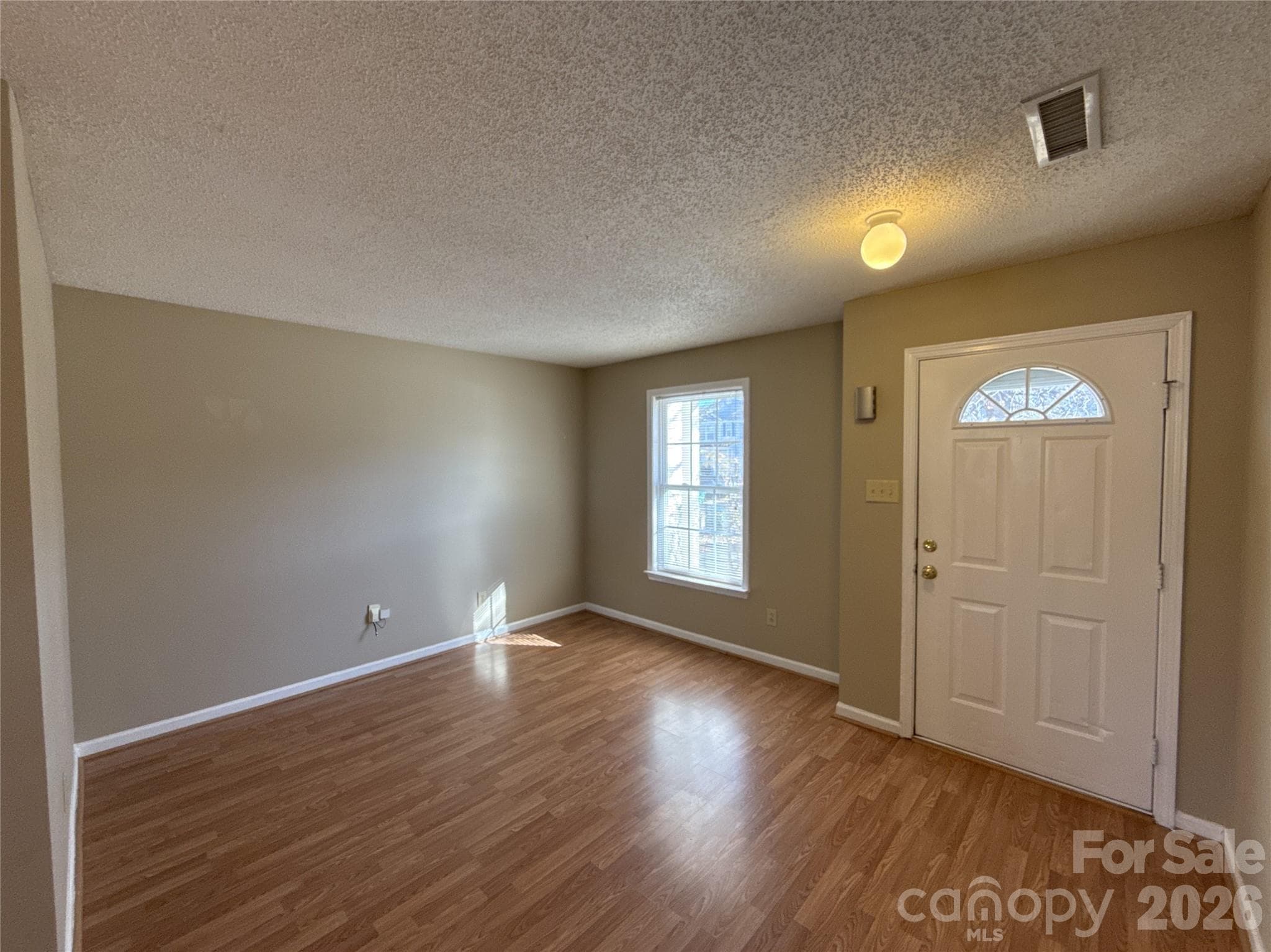 Single Family Residence at Waxhaw, photo 2 of 14