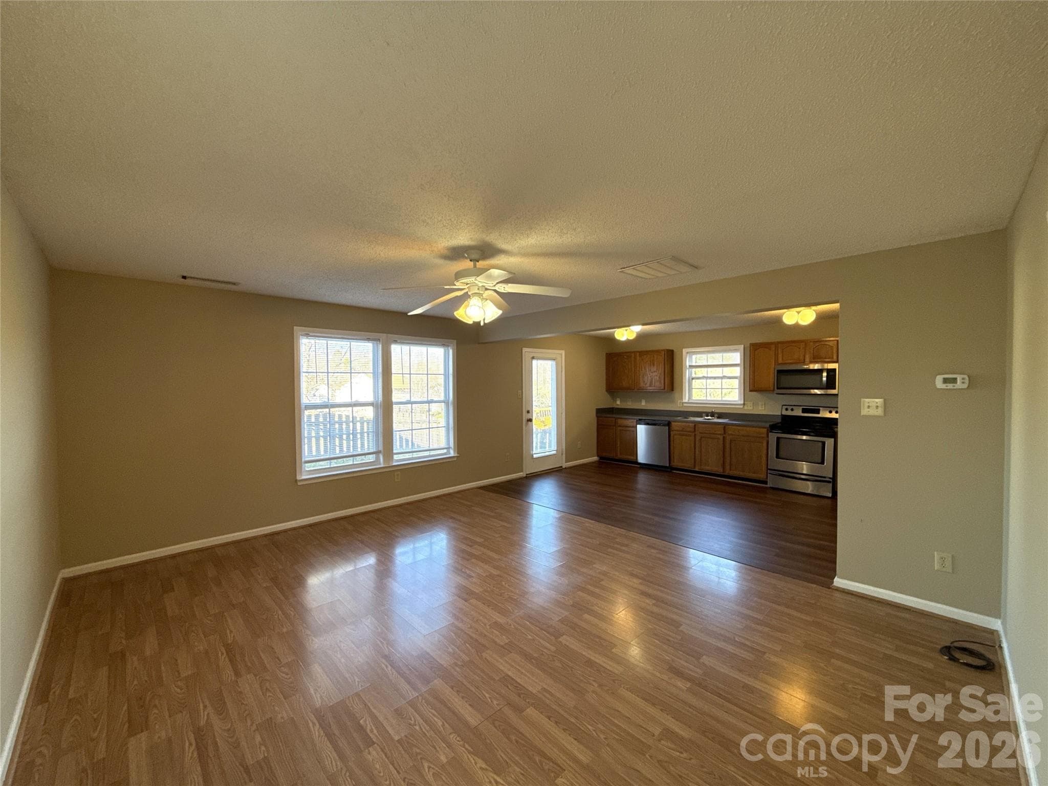 Single Family Residence at Waxhaw, photo 3 of 14