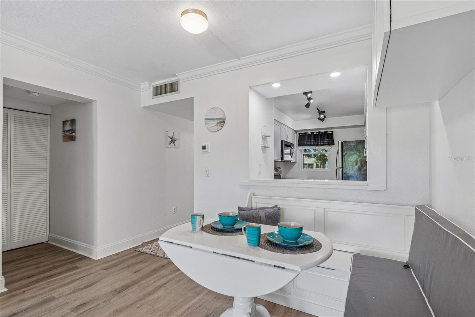 Condominium at 2117 LAKEWOOD CLUB DR S #7-N, ST PETERSBURG, photo 17 of 79