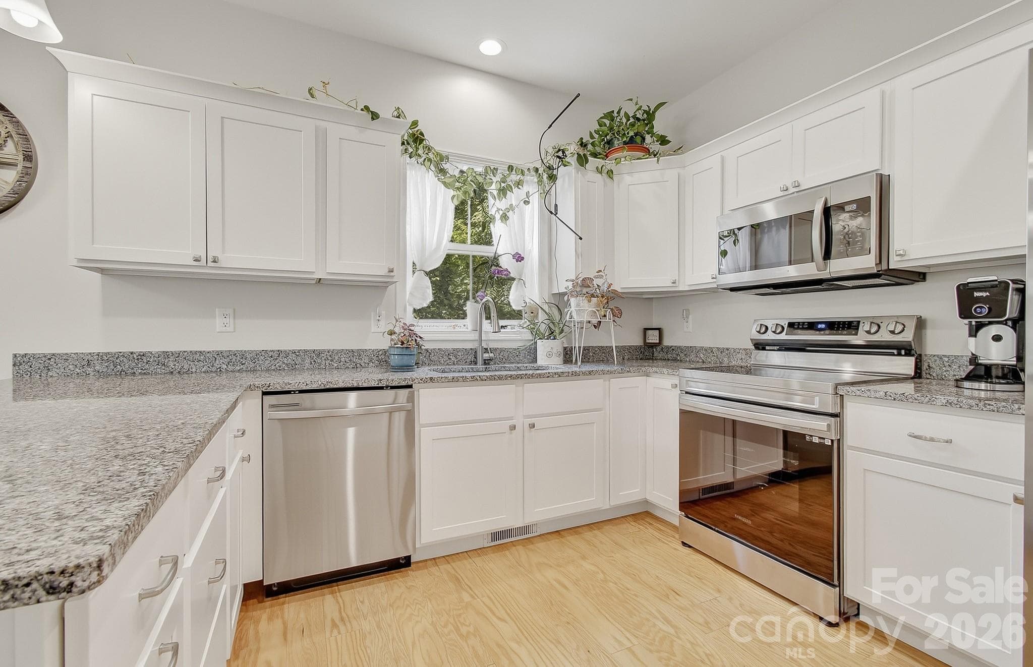 Large open kitchen - 777 High Street, Canton