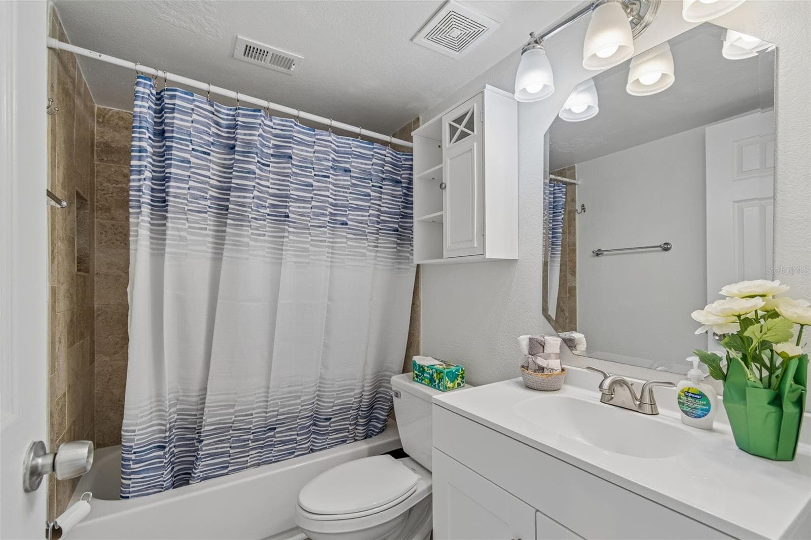 Condominium at 2117 LAKEWOOD CLUB DR S #7-N, ST PETERSBURG, photo 50 of 79