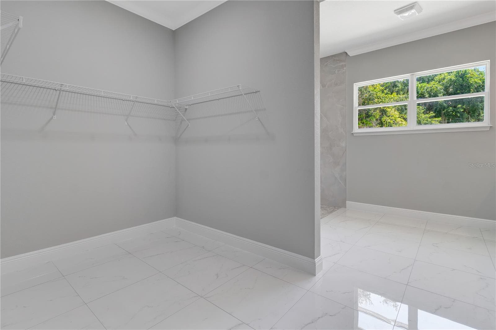 CLOSET MASTER - 319 WATER SHORE DR, LEESBURG