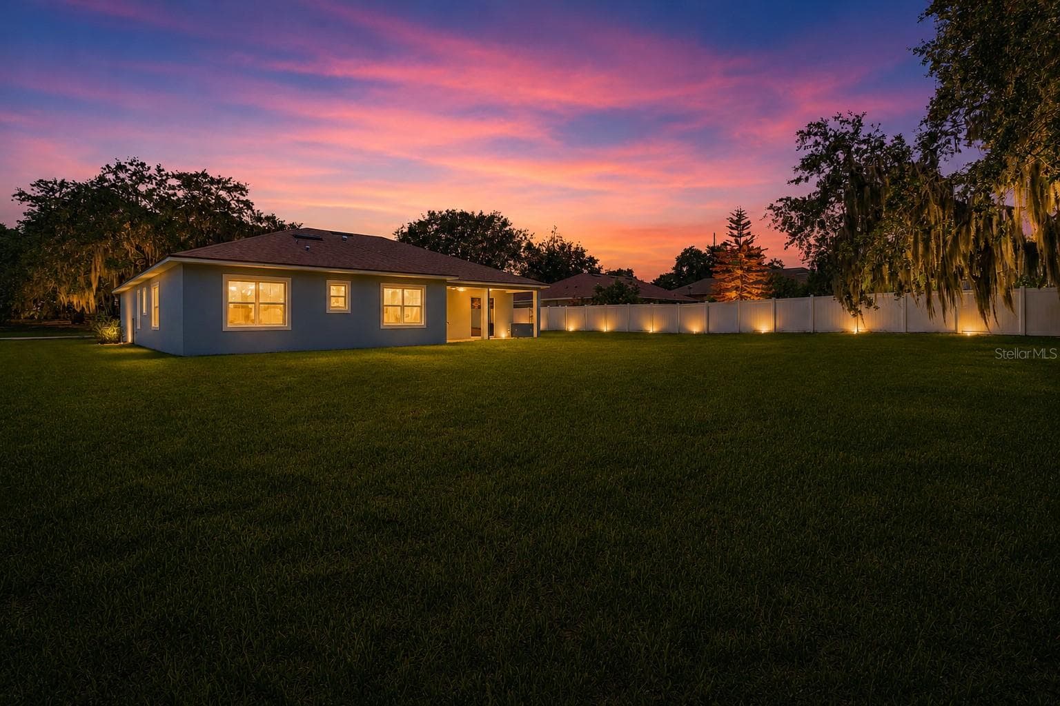 BACKYARD TWILIGHT - 319 WATER SHORE DR, LEESBURG