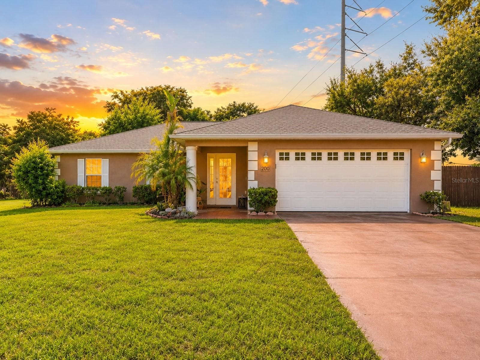 200 WATERS EDGE DR