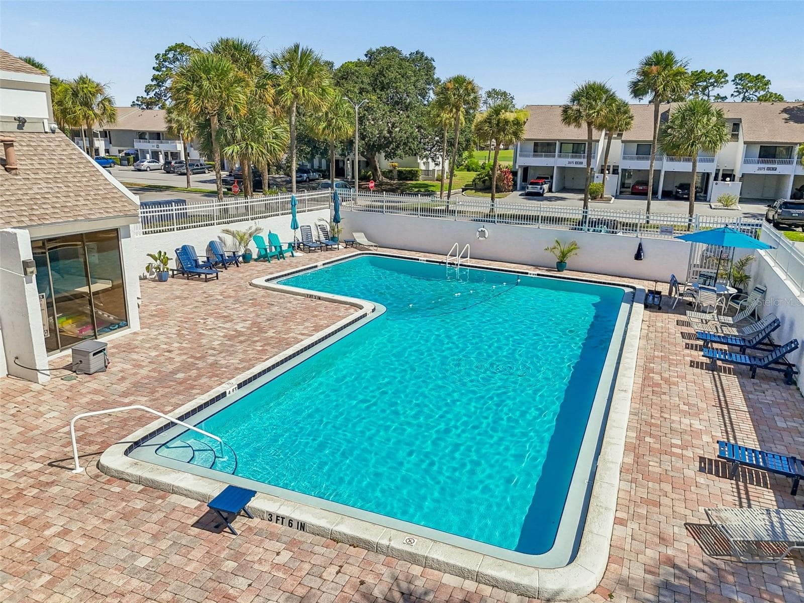 Condominium at 2117 LAKEWOOD CLUB DR S #7-N, ST PETERSBURG, photo 71 of 79