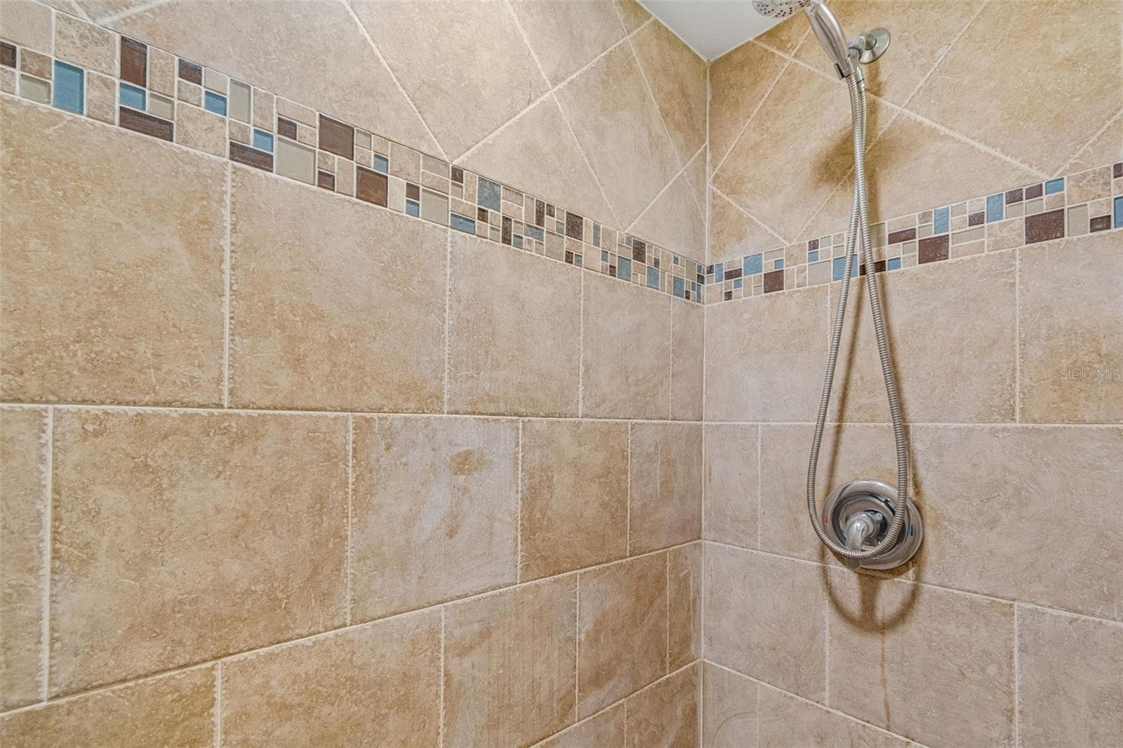 Condominium at 2117 LAKEWOOD CLUB DR S #7-N, ST PETERSBURG, photo 35 of 79