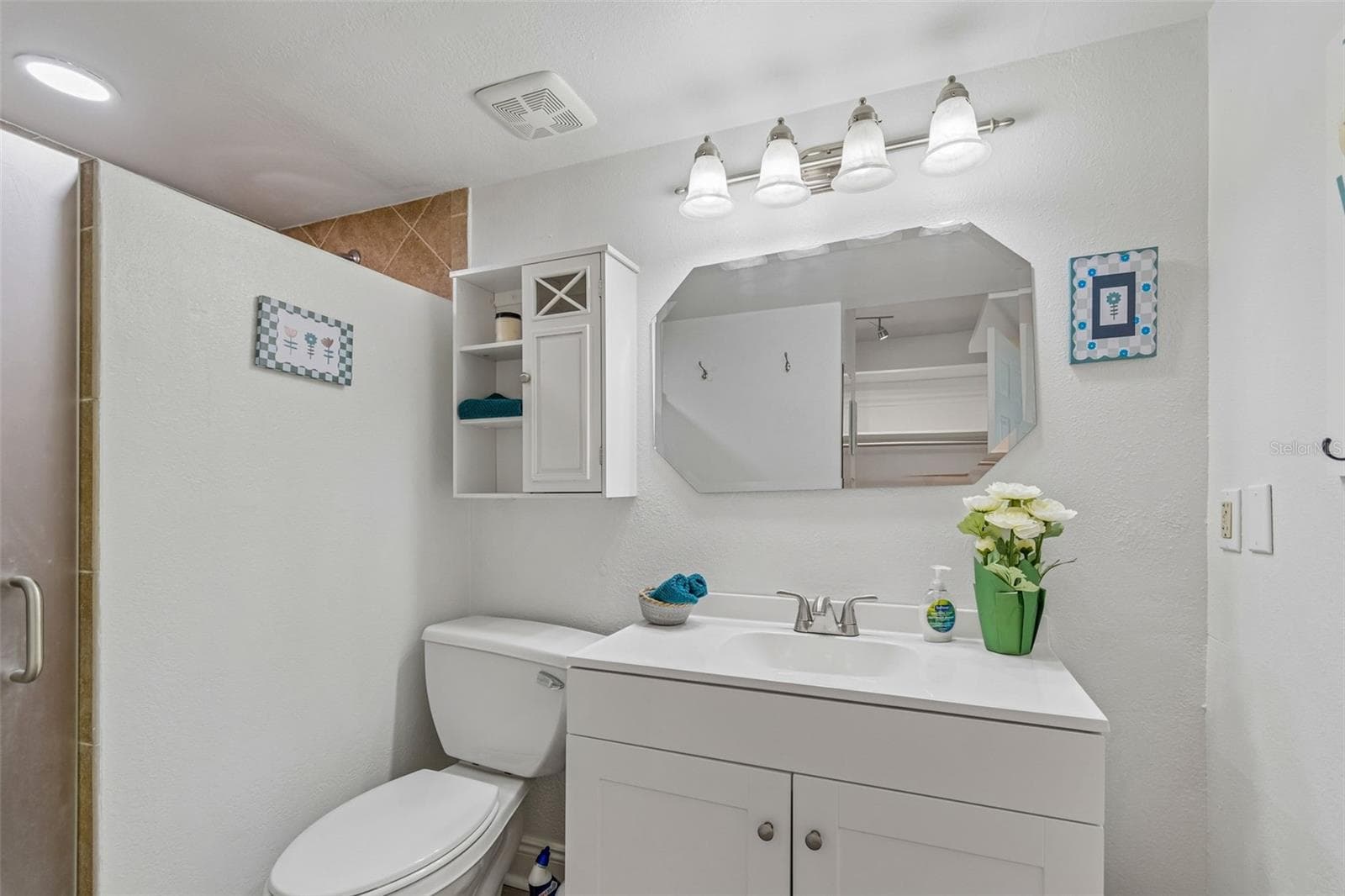 Condominium at 2117 LAKEWOOD CLUB DR S #7-N, ST PETERSBURG, photo 31 of 79