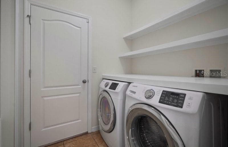 Laundry Room - Appliances are included - 2623 HOLLY BLUFF CT, PLANT CITY