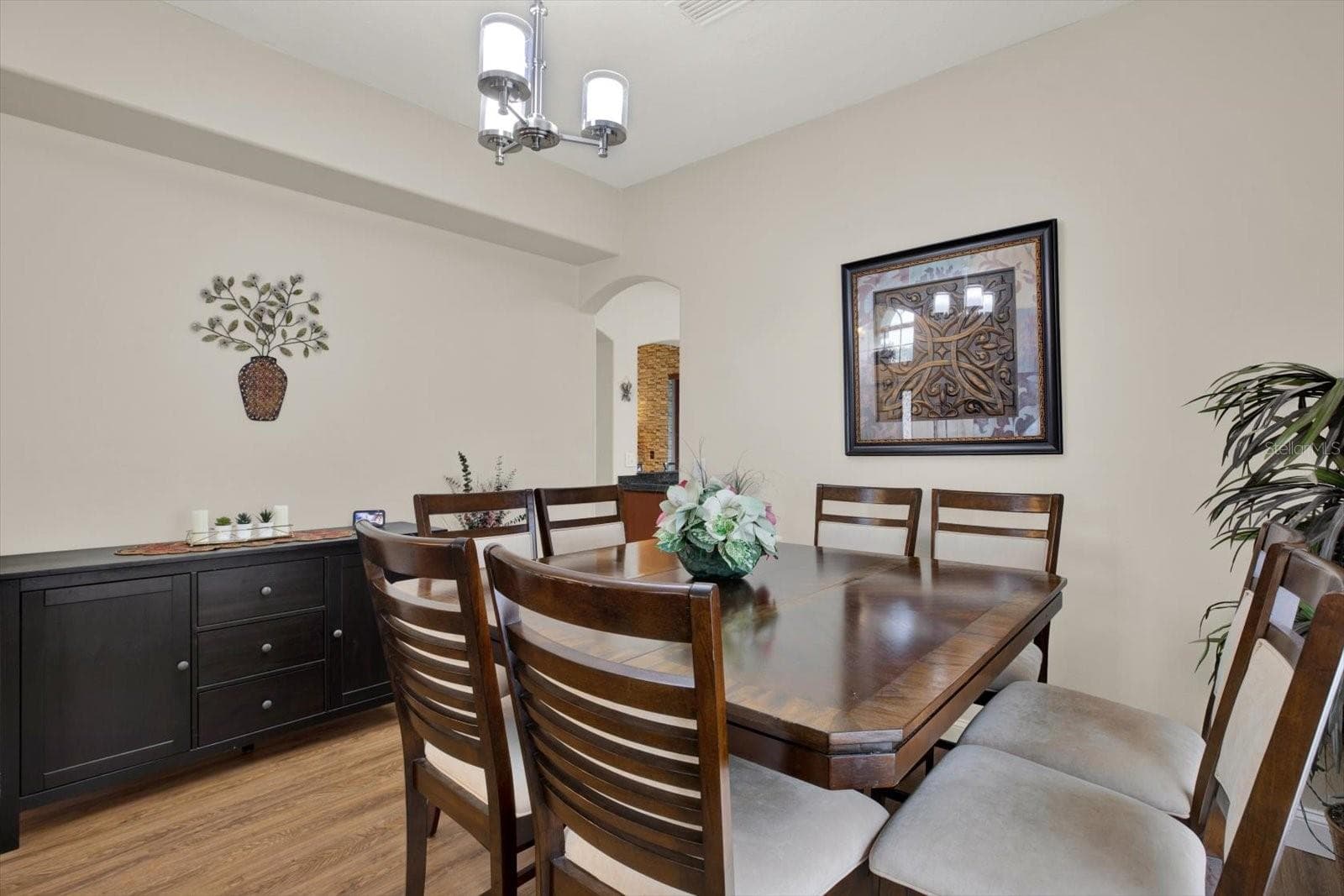 Single Family Residence at 31405 GLENDALOUGH WAY, WESLEY CHAPEL, photo 7 of 50