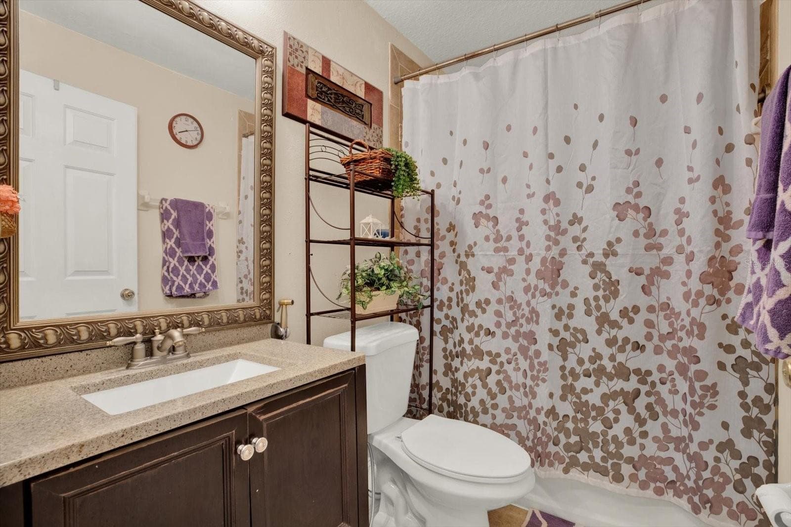 Single Family Residence at 31405 GLENDALOUGH WAY, WESLEY CHAPEL, photo 23 of 50