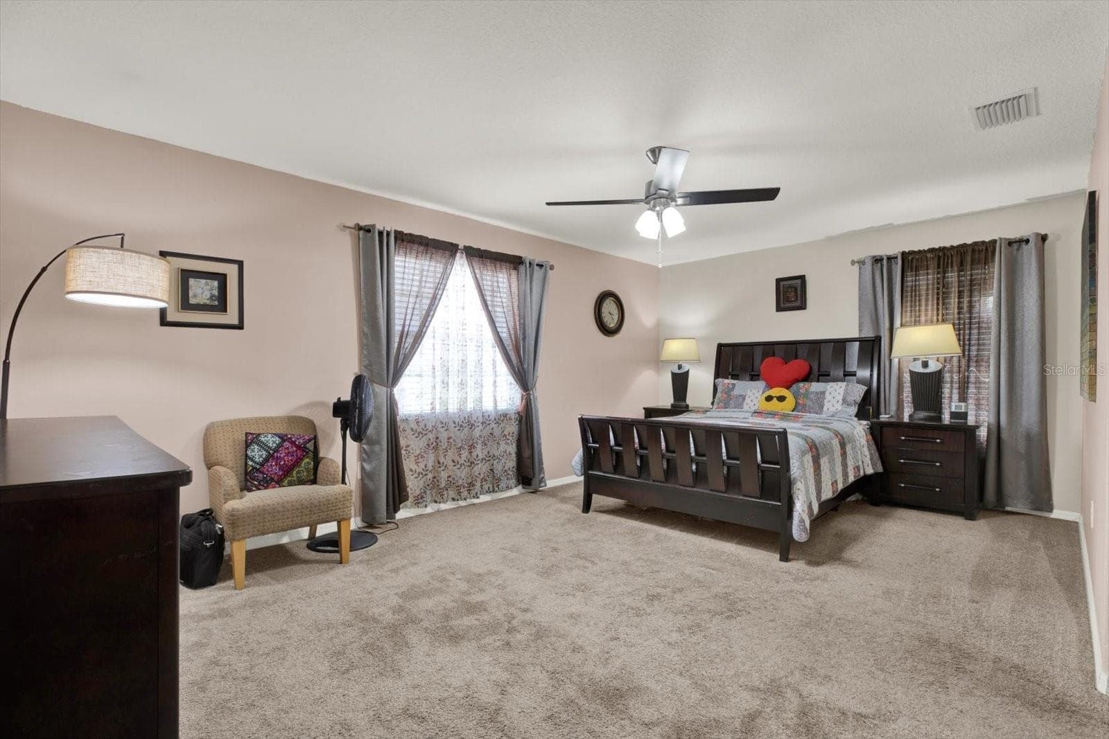 Single Family Residence at 31405 GLENDALOUGH WAY, WESLEY CHAPEL, photo 27 of 50