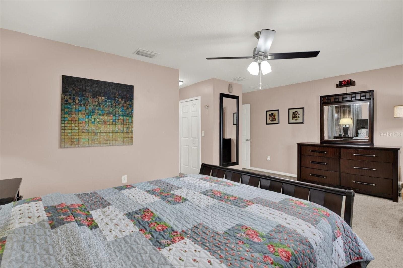 Single Family Residence at 31405 GLENDALOUGH WAY, WESLEY CHAPEL, photo 29 of 50