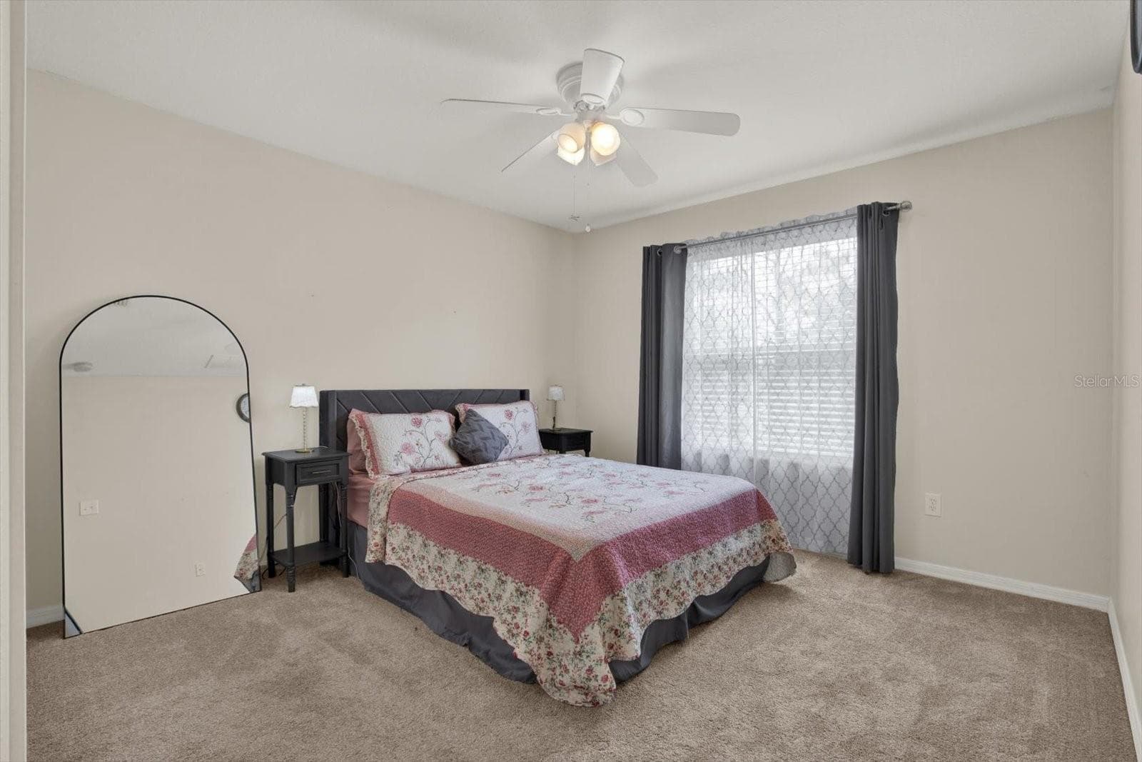 Single Family Residence at 31405 GLENDALOUGH WAY, WESLEY CHAPEL, photo 32 of 50