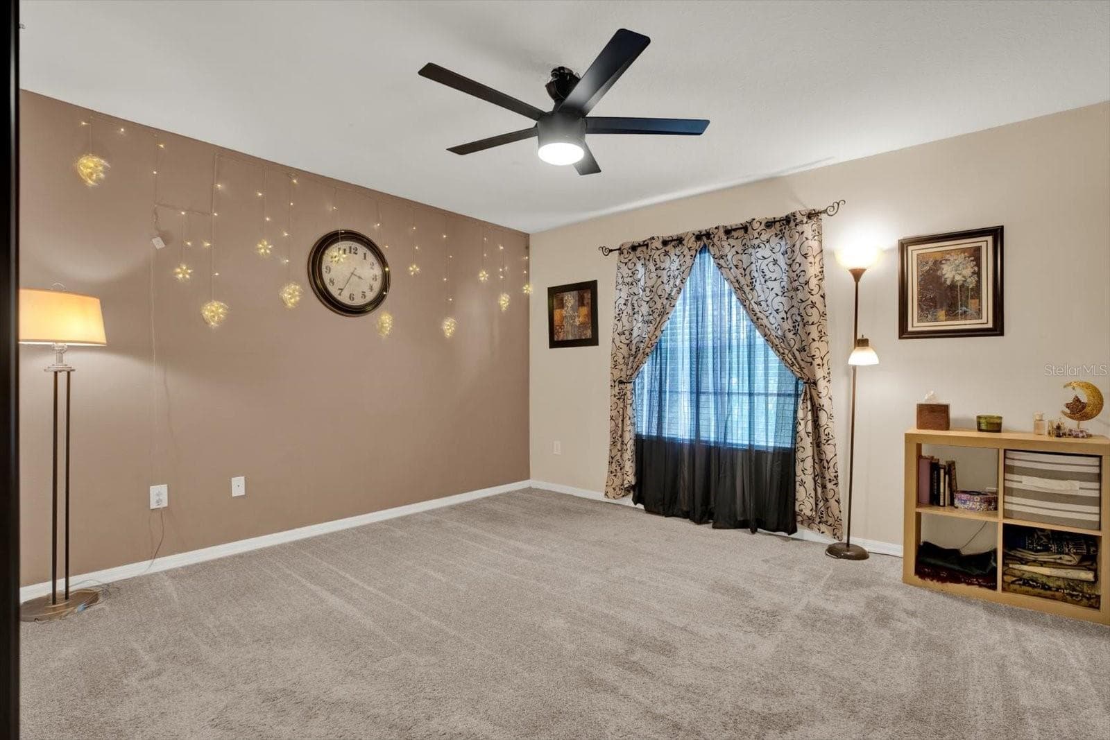 Single Family Residence at 31405 GLENDALOUGH WAY, WESLEY CHAPEL, photo 37 of 50