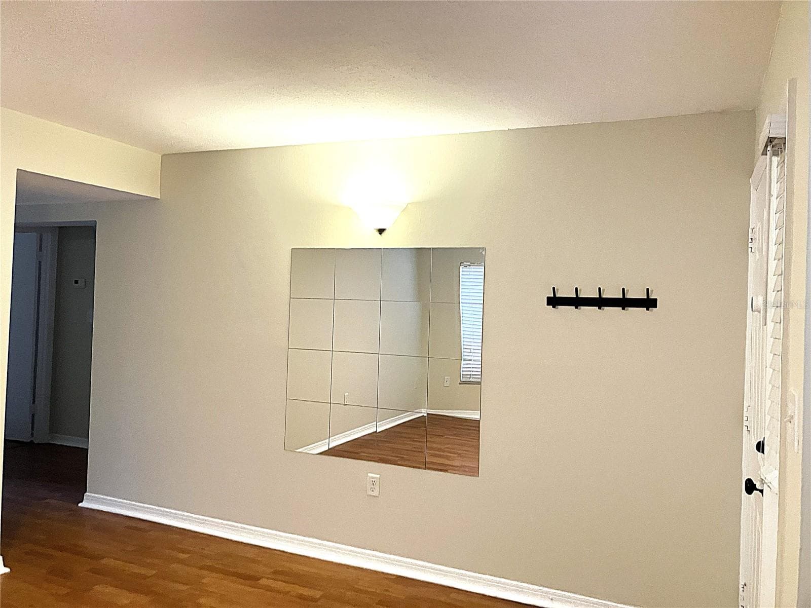 Living Room (new paint) - 956 5TH ST #9A, CLERMONT