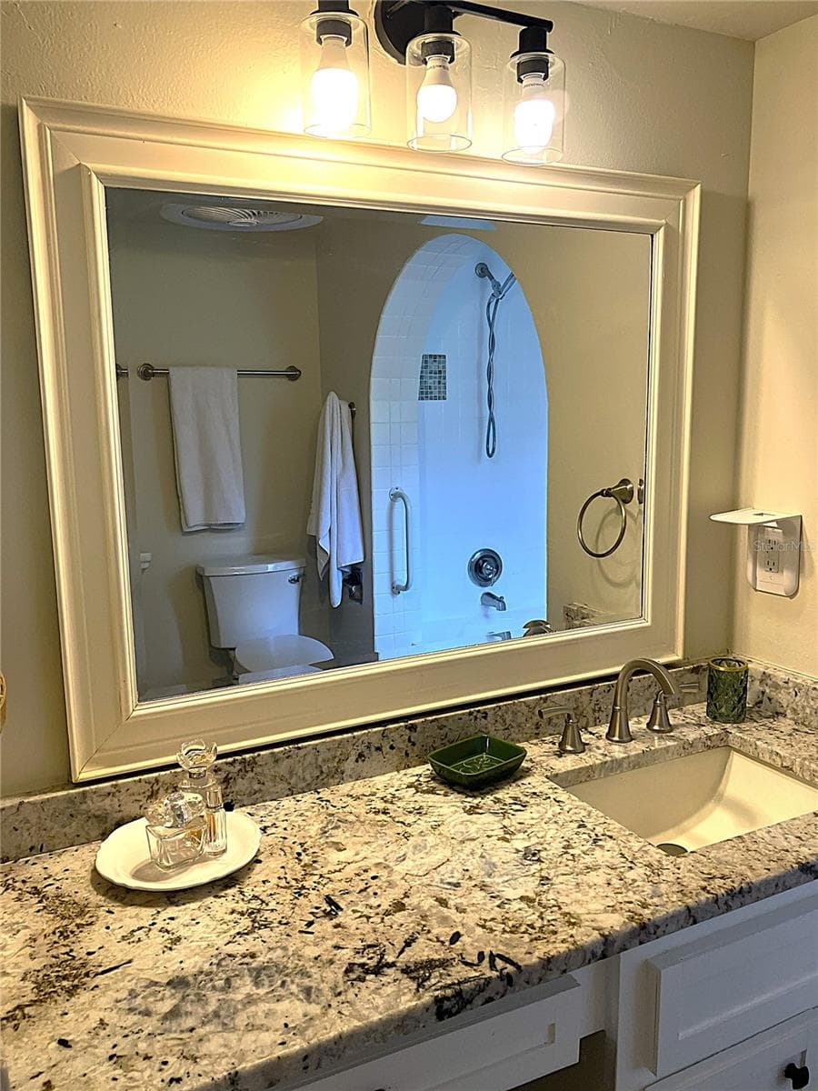 Bathroom - 956 5TH ST #9A, CLERMONT