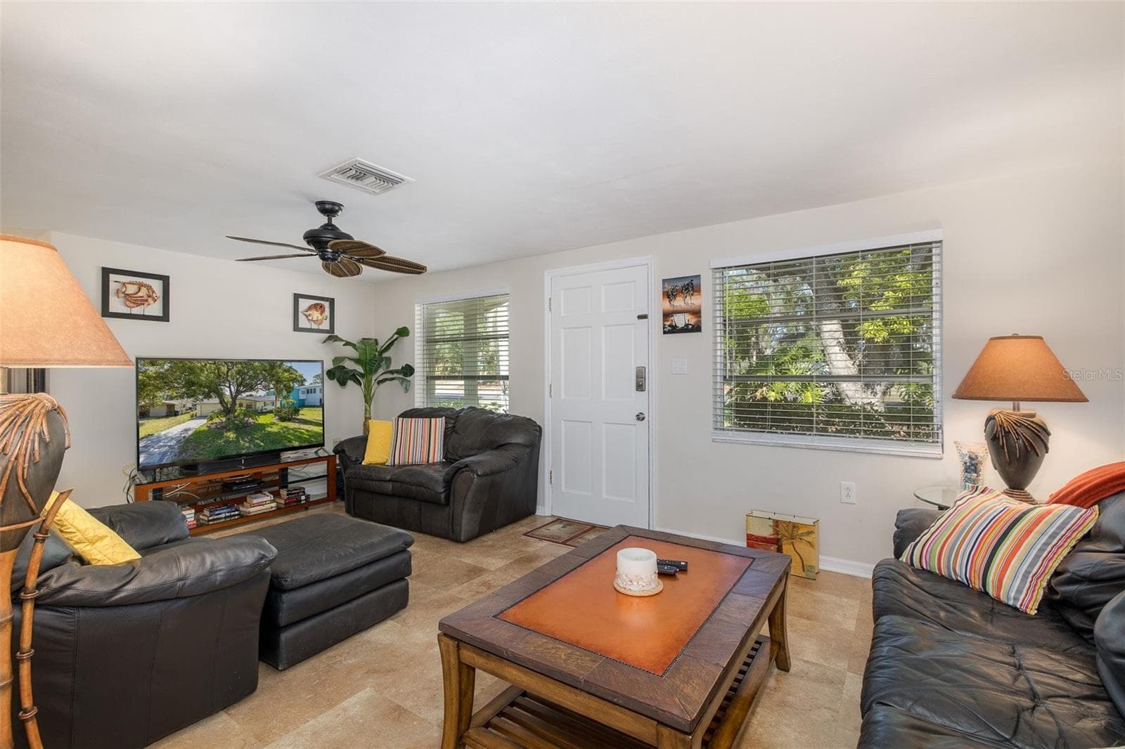 Single Family Residence at 3318 PINEVIEW DR, HOLIDAY, photo 15 of 56