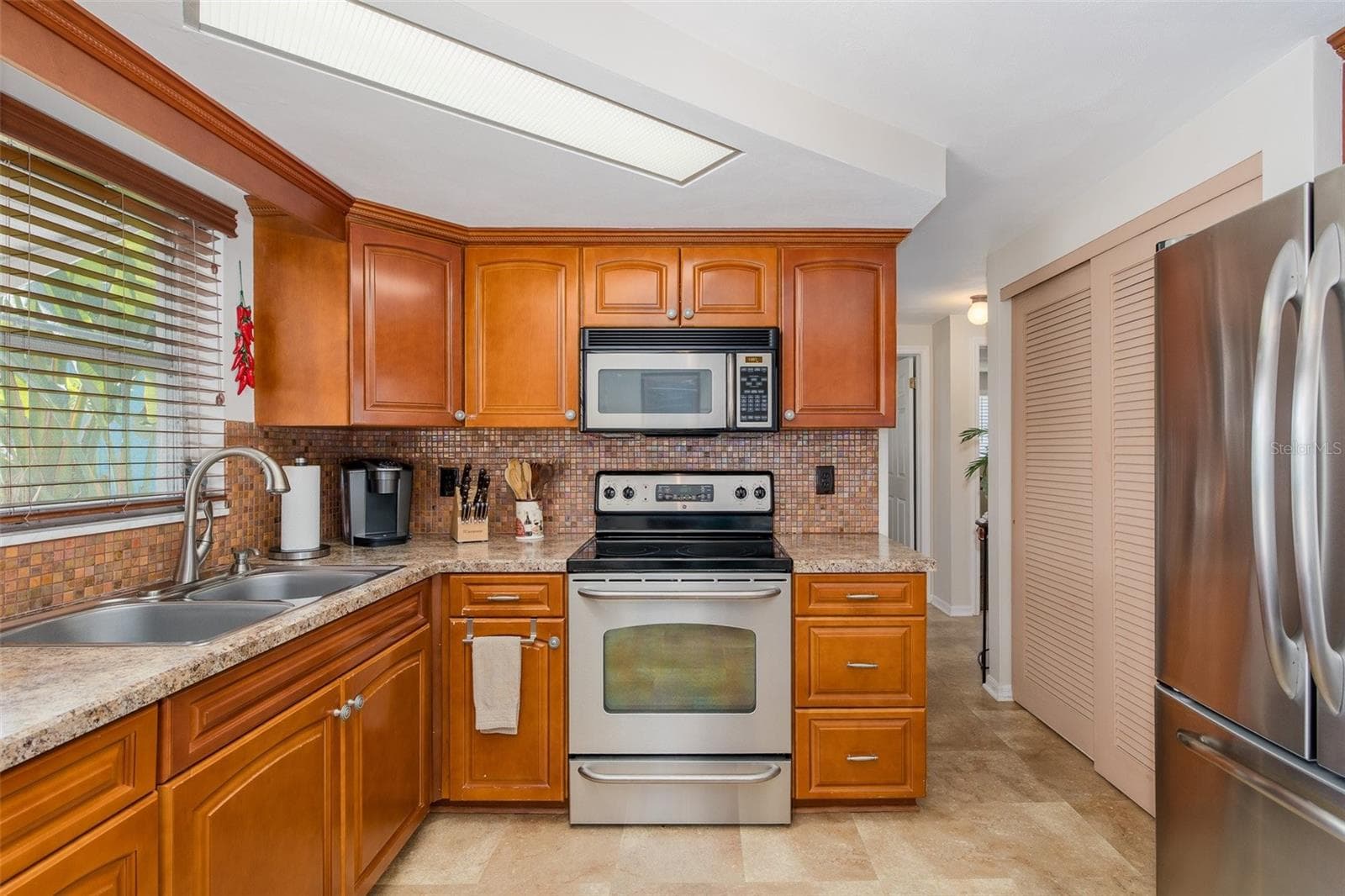 Single Family Residence at 3318 PINEVIEW DR, HOLIDAY, photo 21 of 56