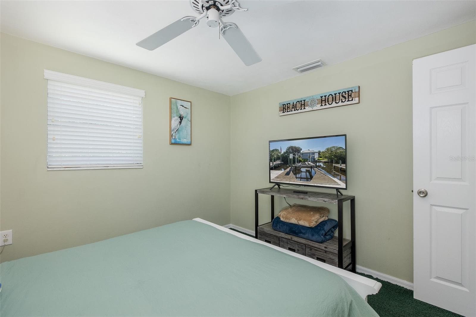 Single Family Residence at 3318 PINEVIEW DR, HOLIDAY, photo 30 of 56