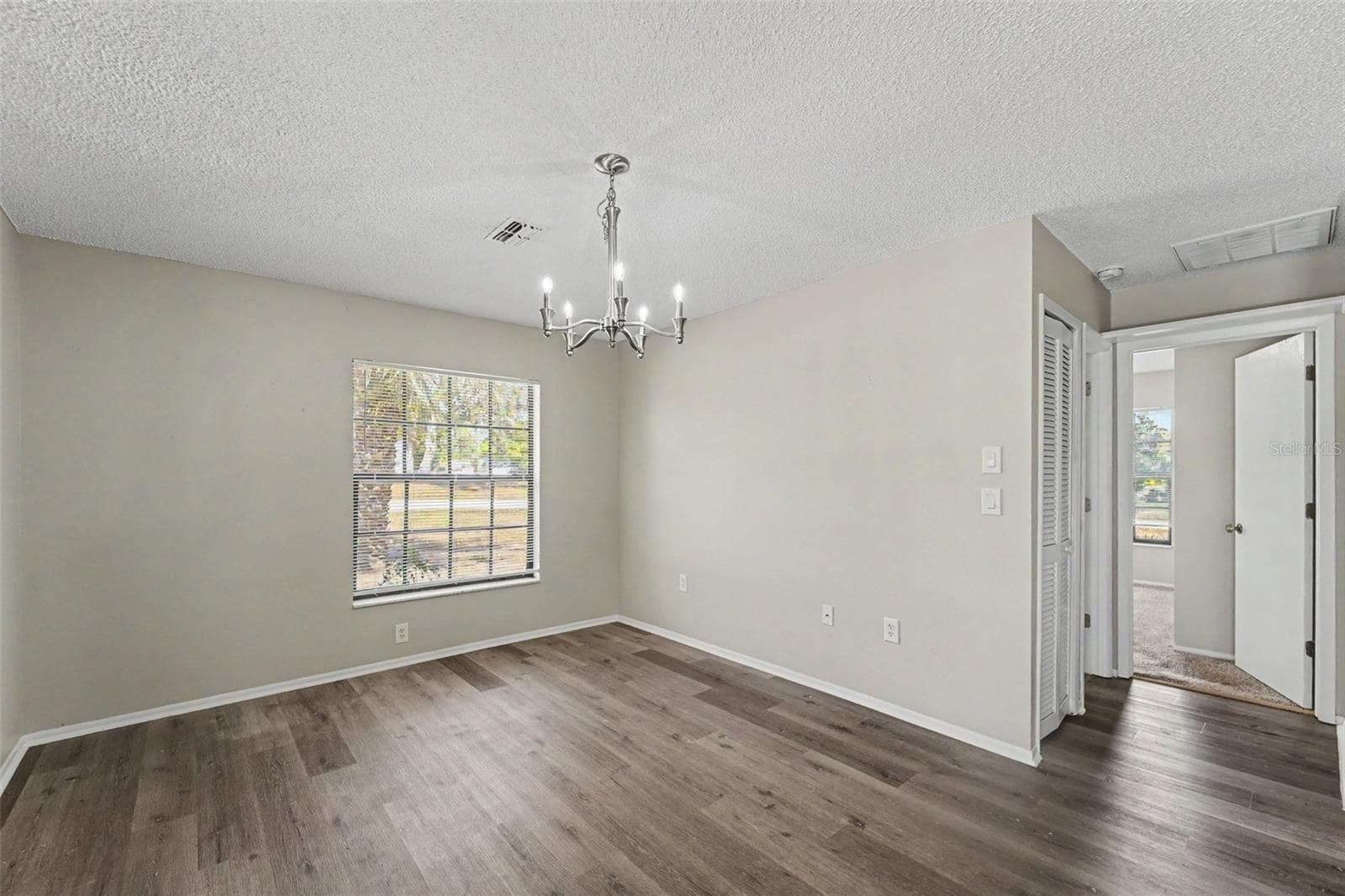 Single Family Residence at 10161 HEATHCLIFF ST, SPRING HILL, photo 7 of 19