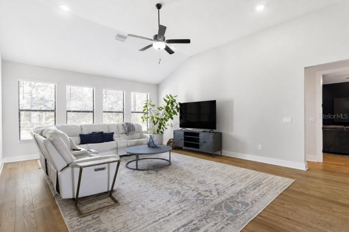 Living Room - 17000 NOKOTA AVE, HUDSON