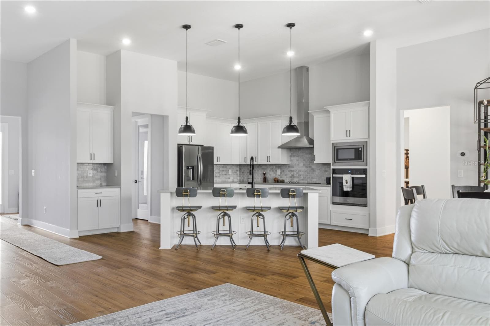 Kitchen - 17000 NOKOTA AVE, HUDSON