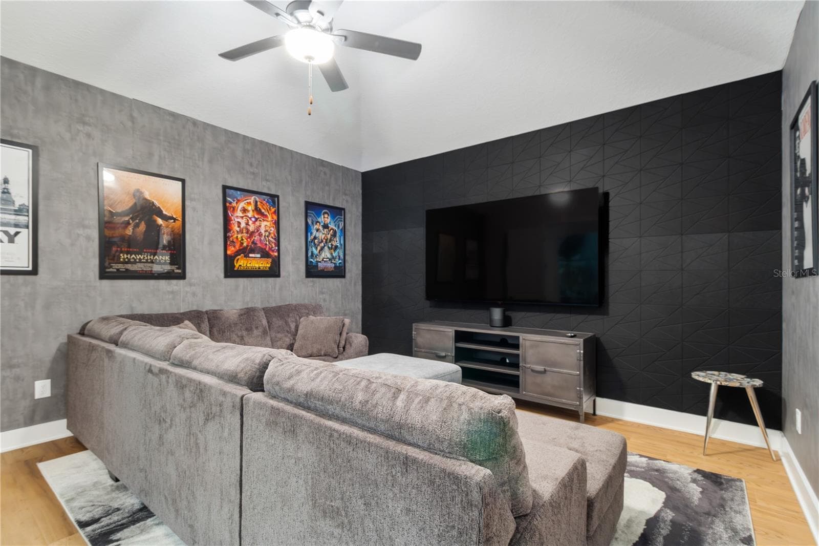 Bonus Room | Theatre - 17000 NOKOTA AVE, HUDSON