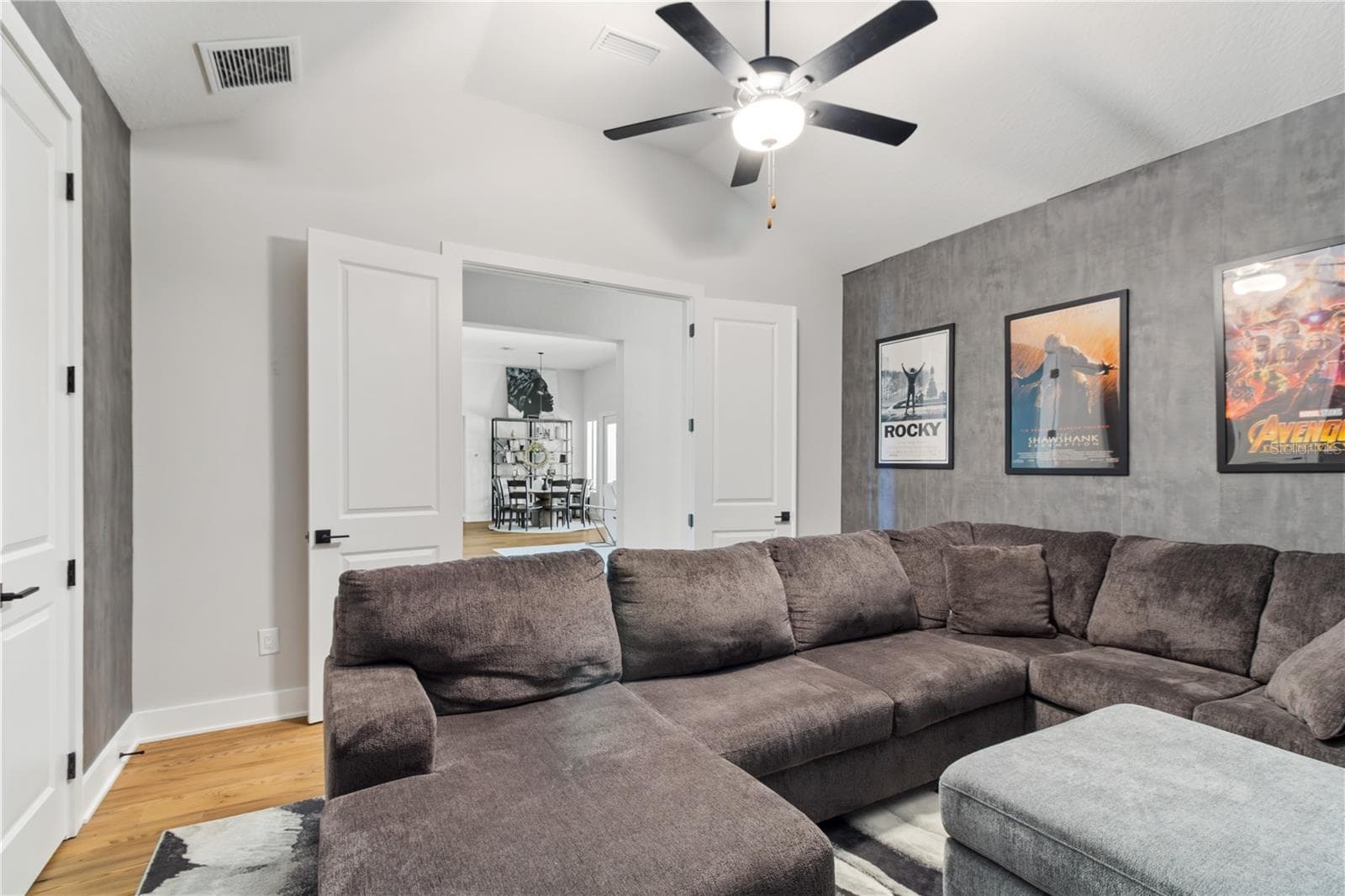 Bonus Room | Theatre - 17000 NOKOTA AVE, HUDSON