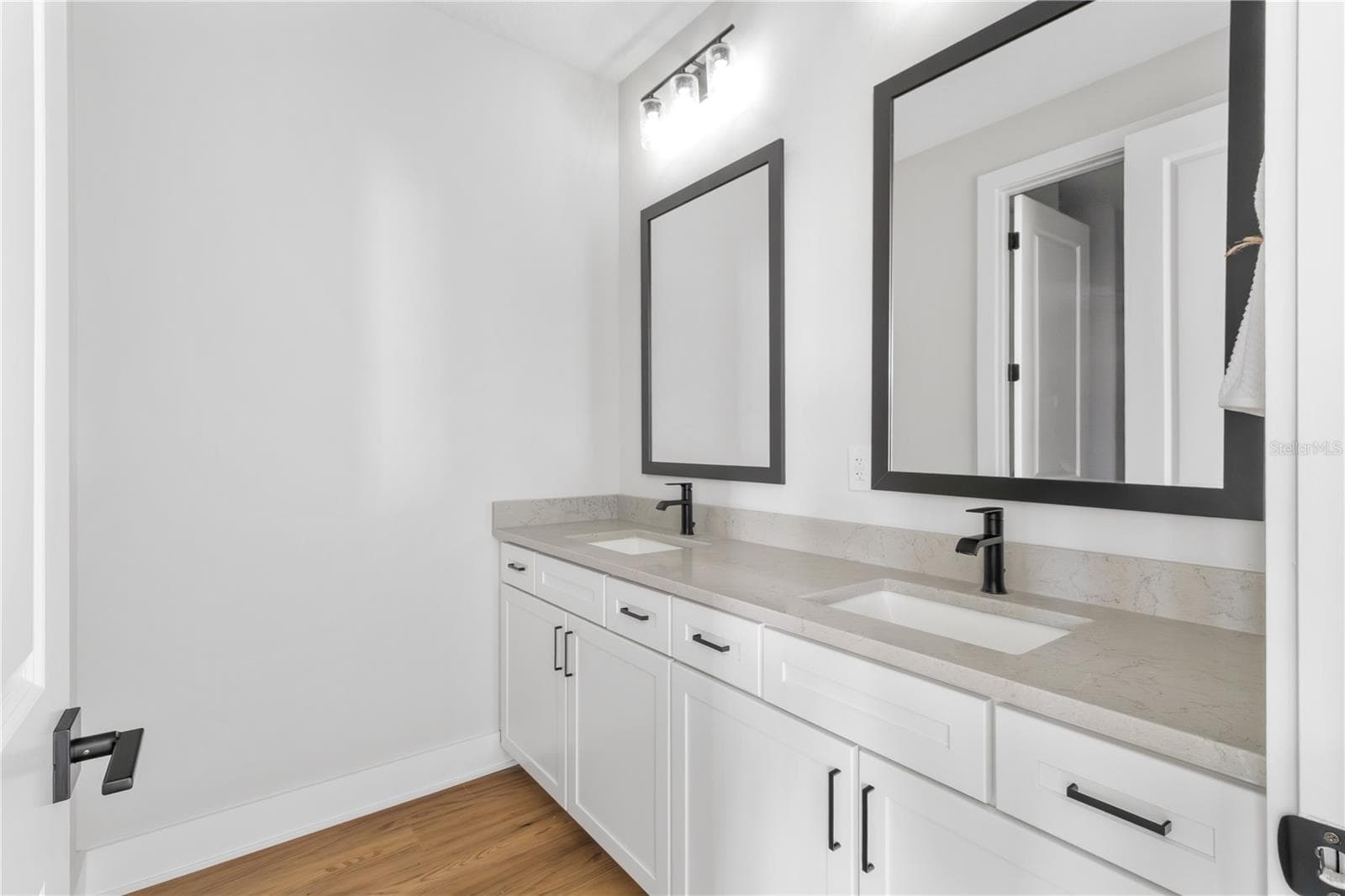 Bathroom 2 - 17000 NOKOTA AVE, HUDSON