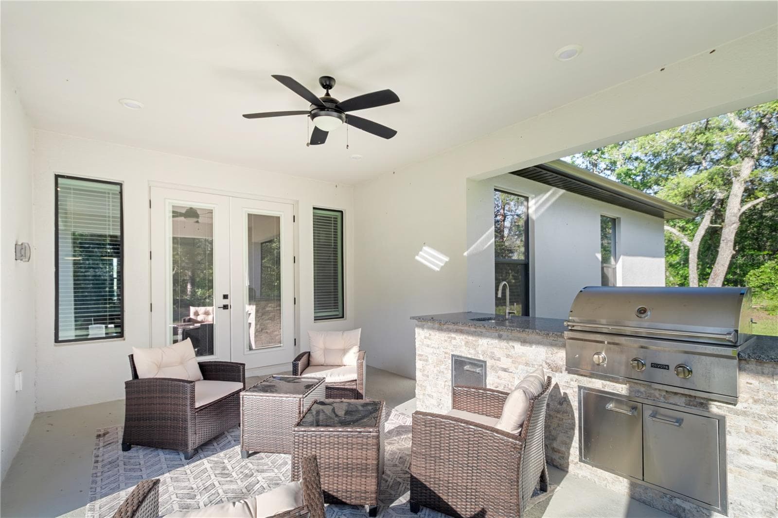 Covered Patio - 17000 NOKOTA AVE, HUDSON