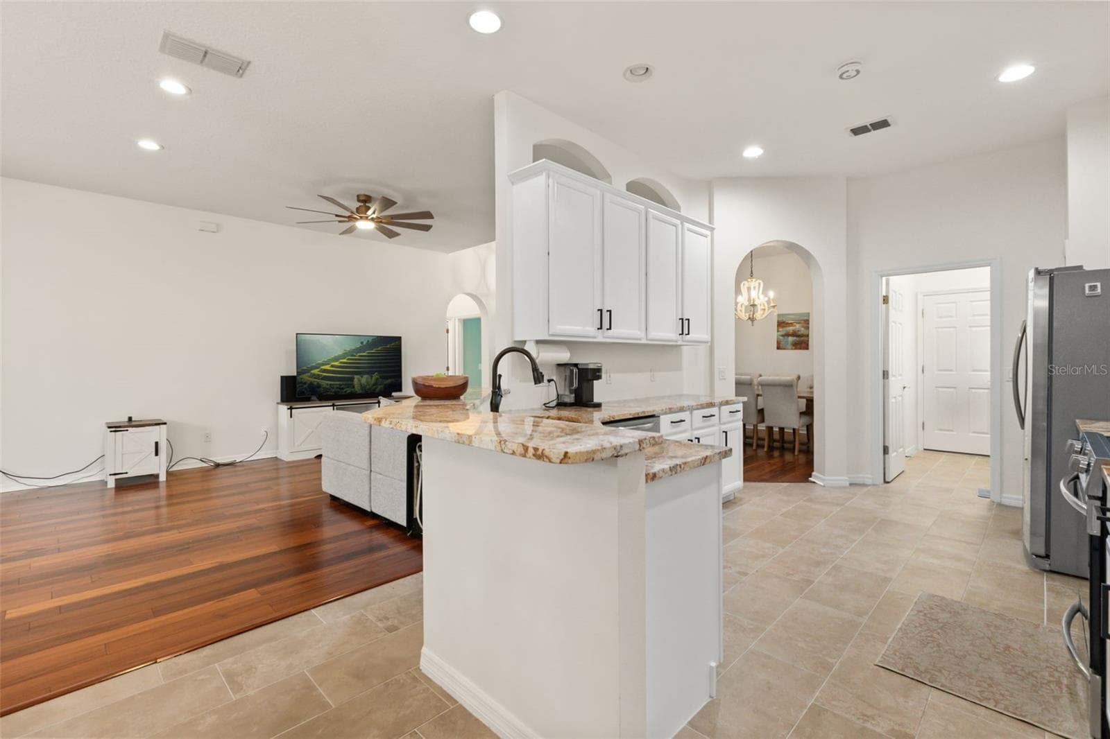 Single Family Residence at 1154 KERSFIELD CIR, LAKE MARY, photo 14 of 41