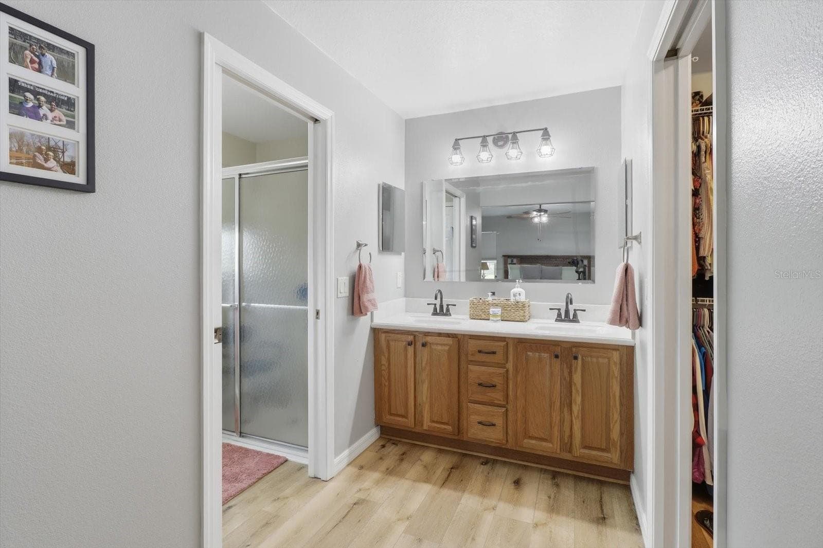 Primary Bed Bath - 15526 SW 11TH TERRACE RD, OCALA