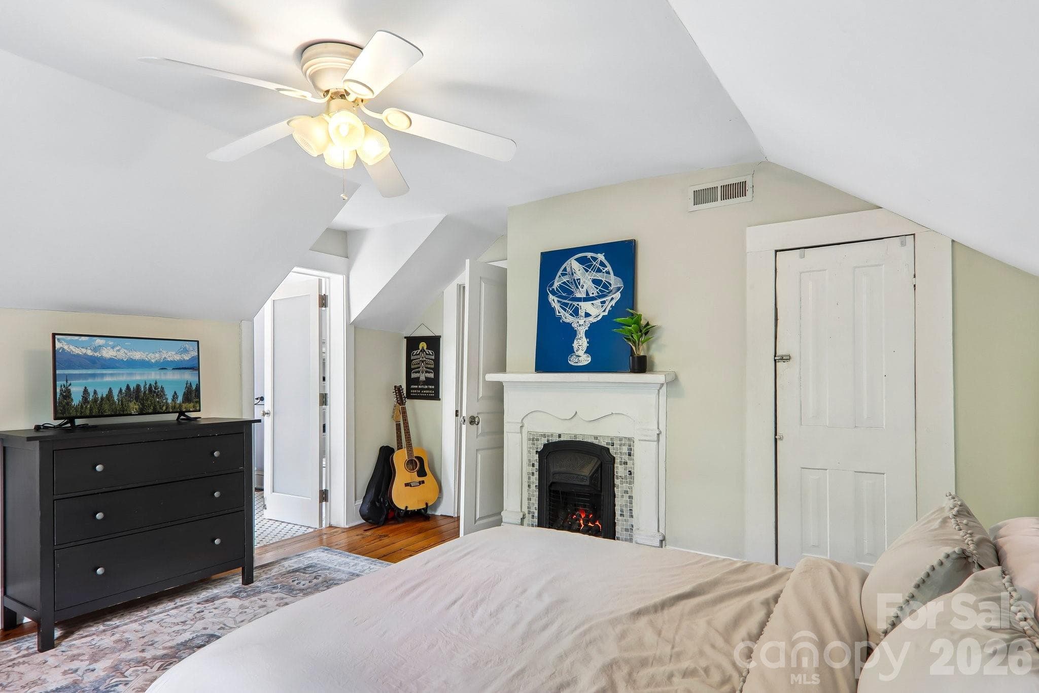 Upper bedroom 2 - 23 Tuskeegee Street, Asheville