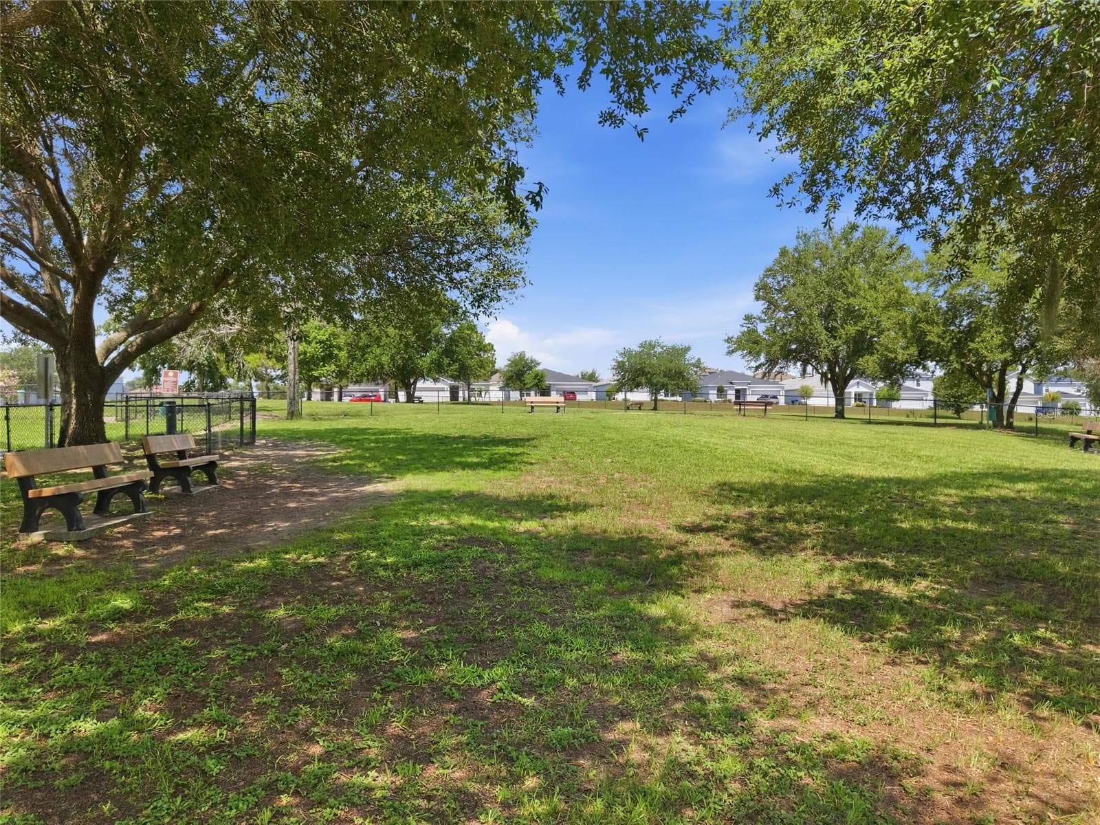 Community park - 516 CADIZ DR, GROVELAND