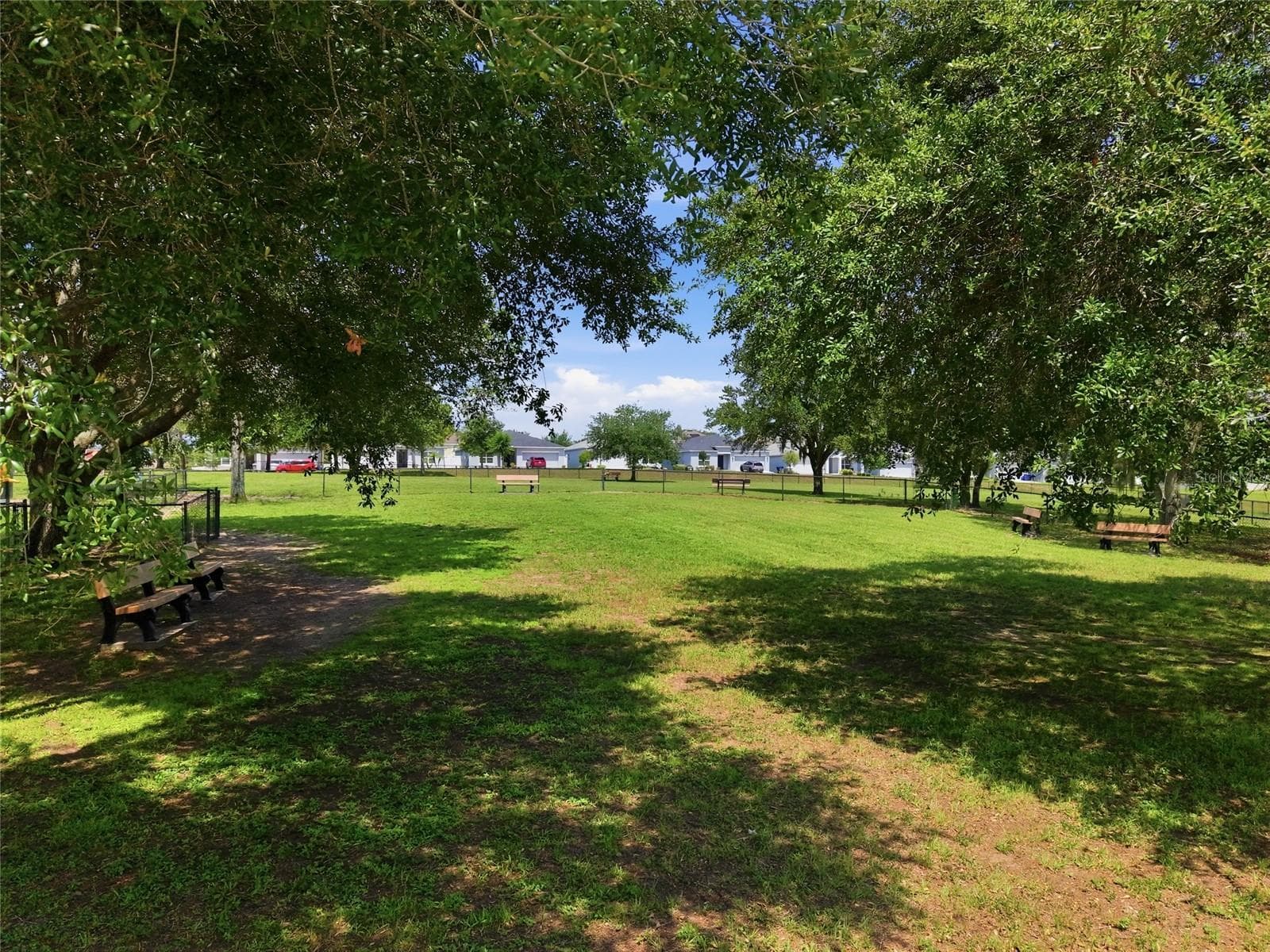 Community park - 516 CADIZ DR, GROVELAND
