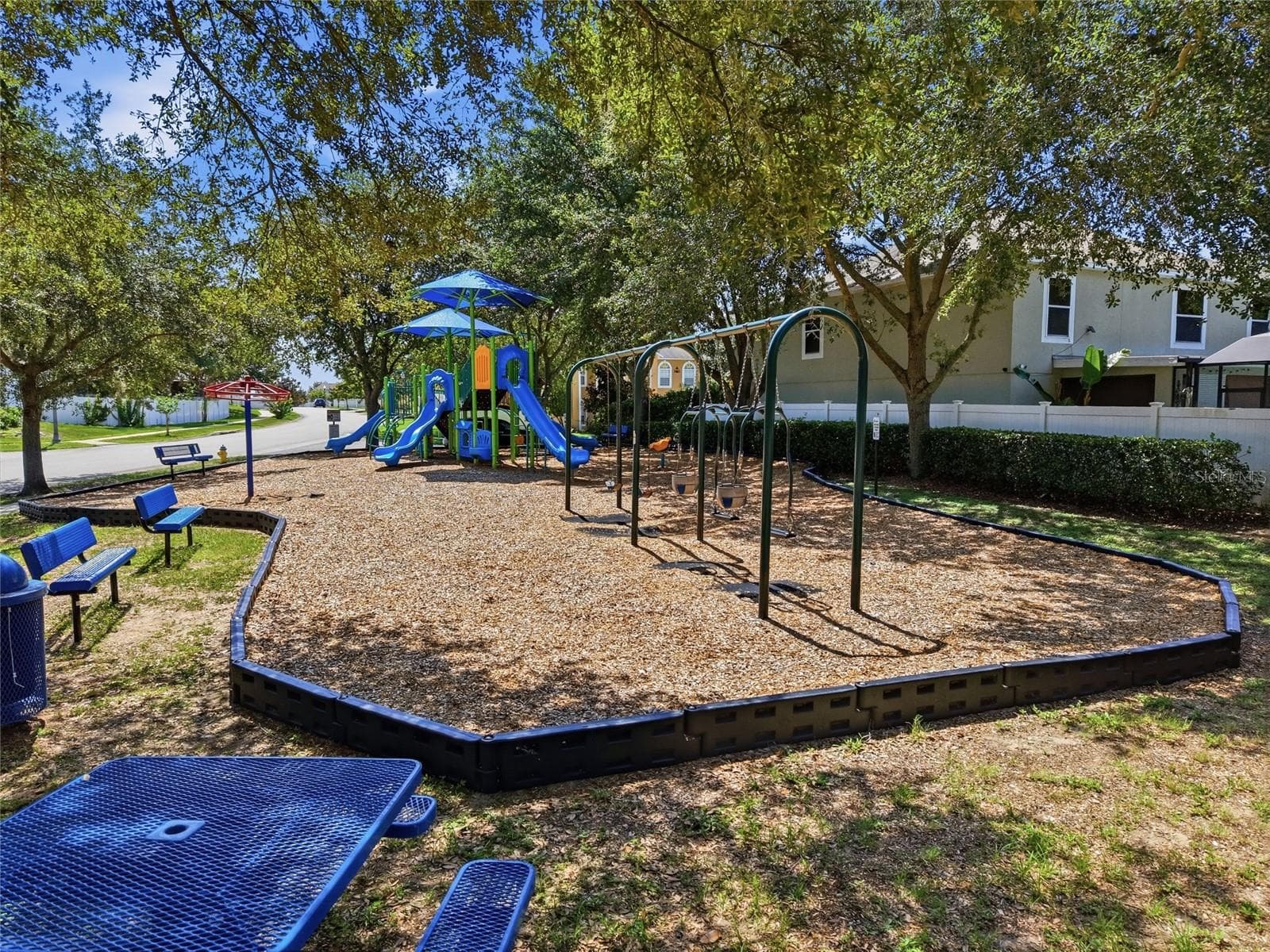 Community playground - 516 CADIZ DR, GROVELAND