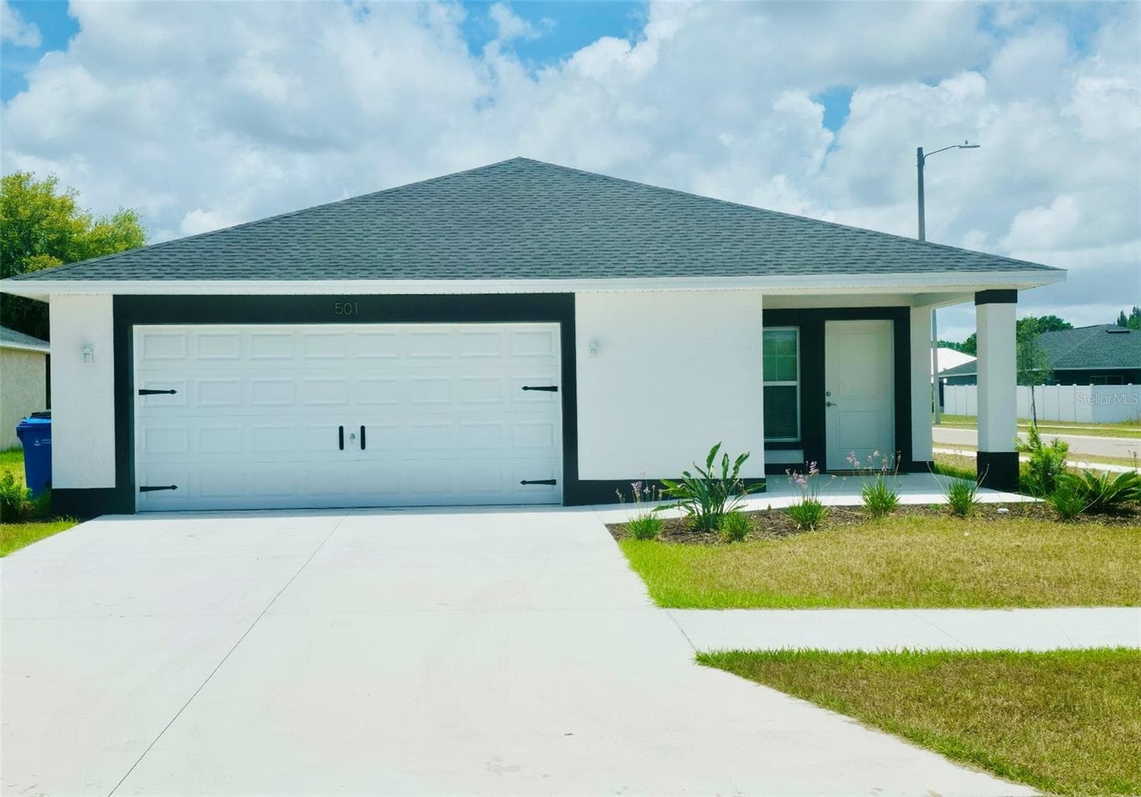 502 SUNSET BAYOU LN