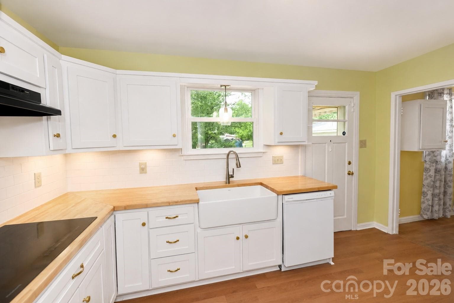 Single Family Residence at Statesville, photo 8 of 33