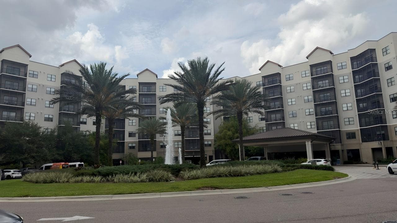 14501 GROVE RESORT AVE #3303