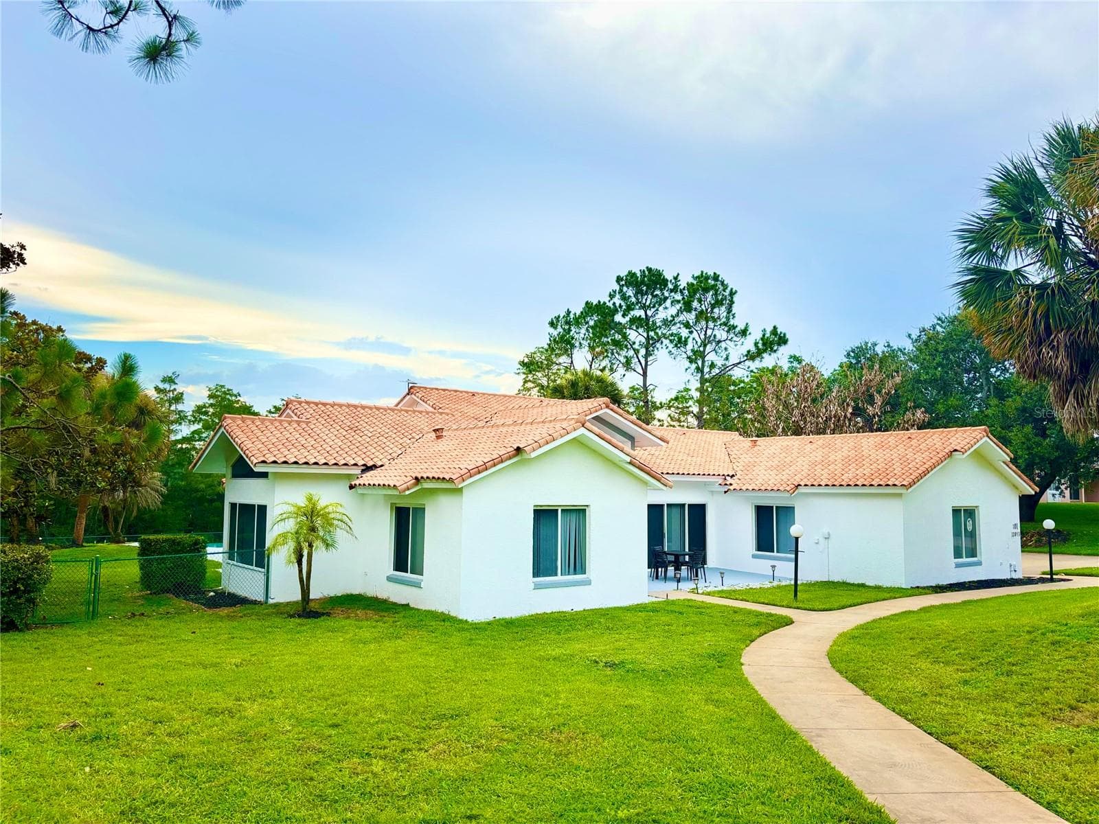 Single Family Residence at 12853 BELLERIVE DR, CLERMONT, photo 3 of 47