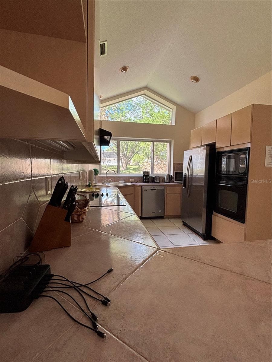 kitchen - 12853 BELLERIVE DR, CLERMONT