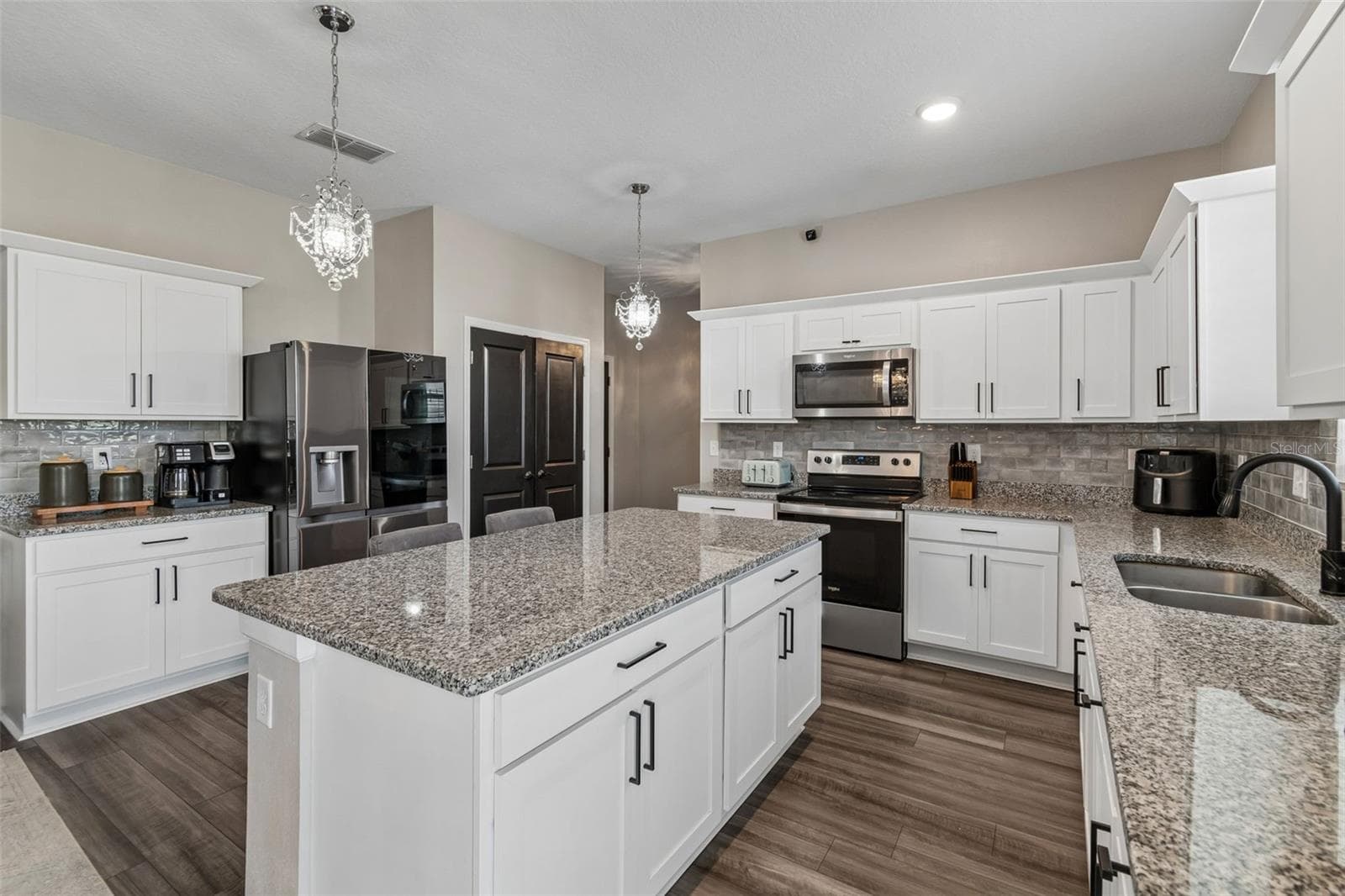 Single Family Residence at 575 OCEAN SPRAY DR, RUSKIN, photo 12 of 59