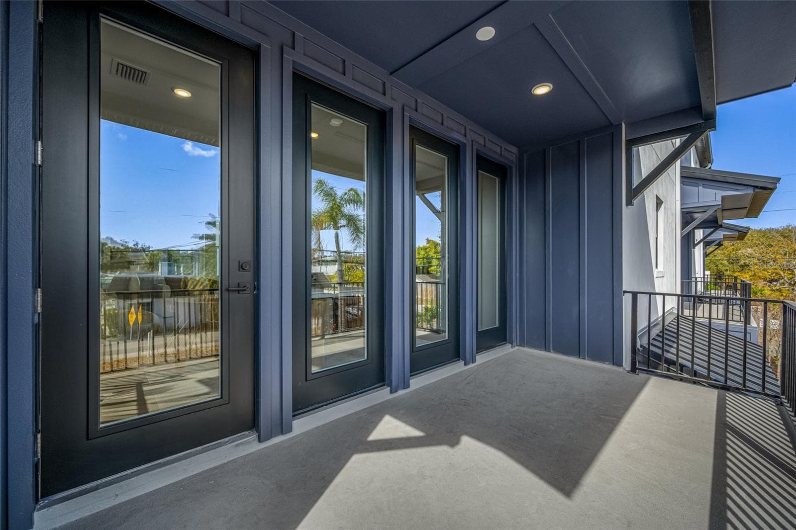 Townhouse at 3009 1ST AVE N, ST PETERSBURG, photo 5 of 35